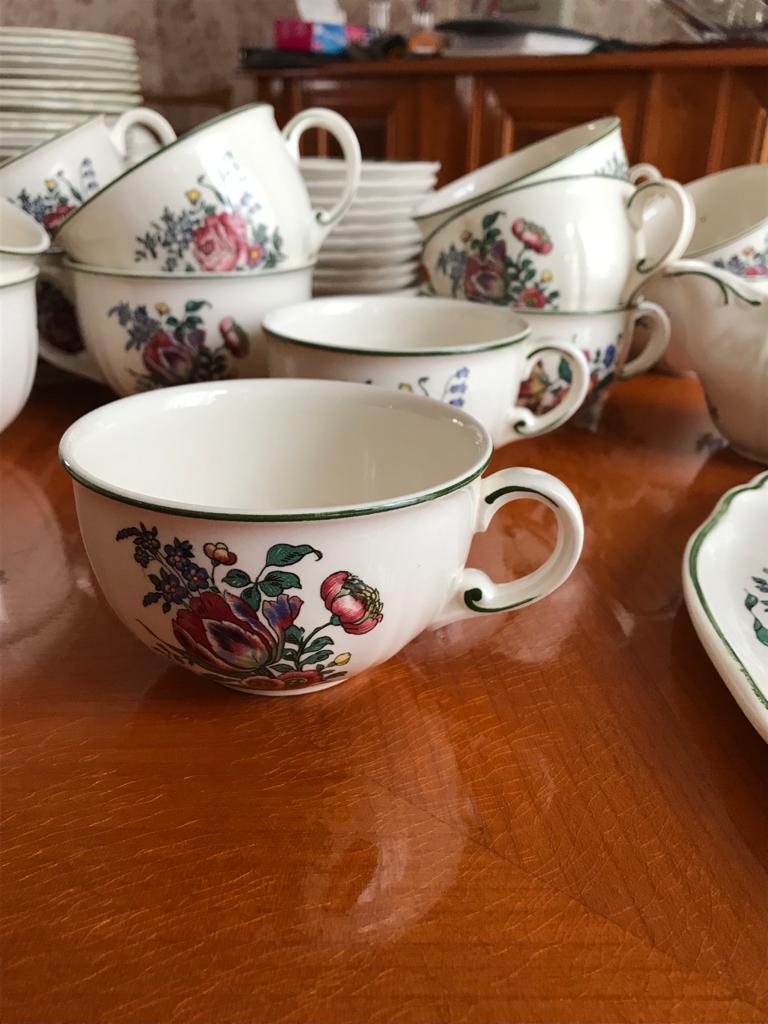 Service 85 pieces crockery Villeroy and Boch Vieux Strasbourg floral decoration