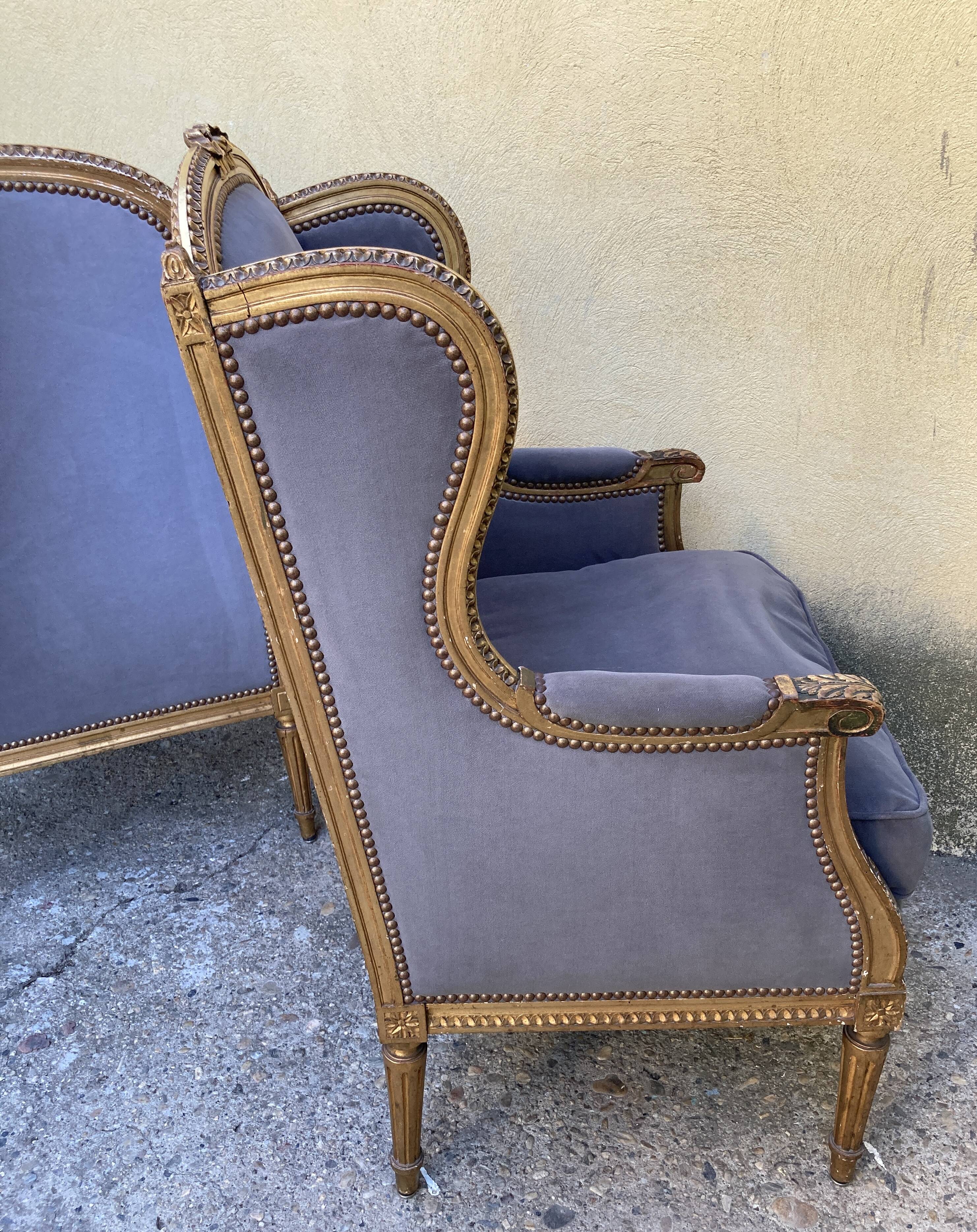 Duo de fauteuils anciens  à oreilles - style Louis XVI - A. Bastet