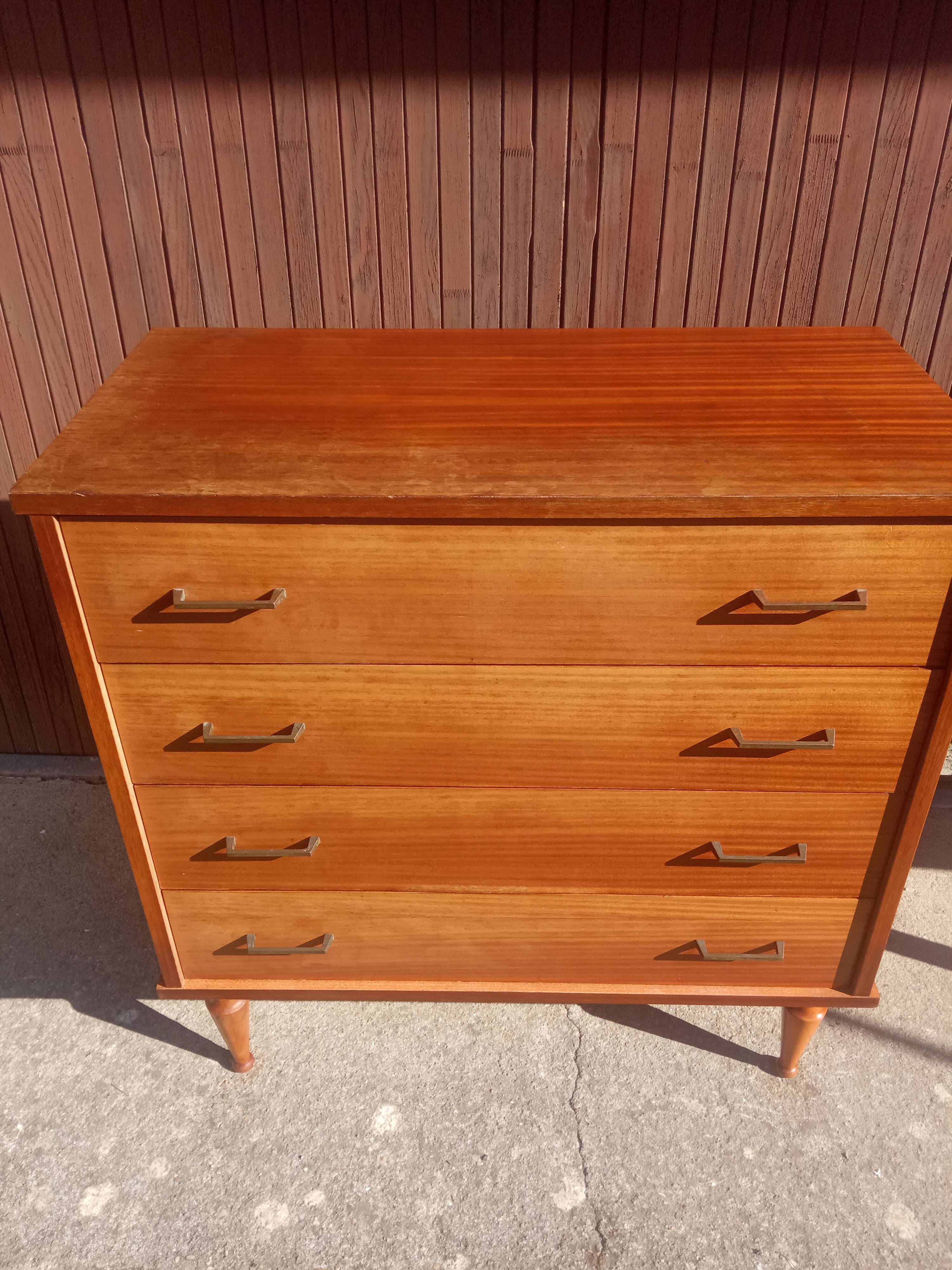 Commode vintage