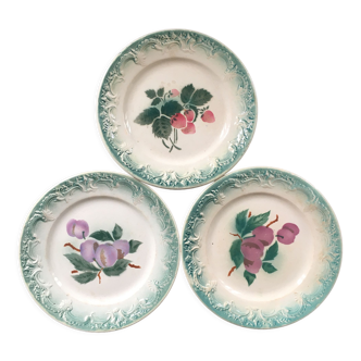 Lot 3 fruit décor plates