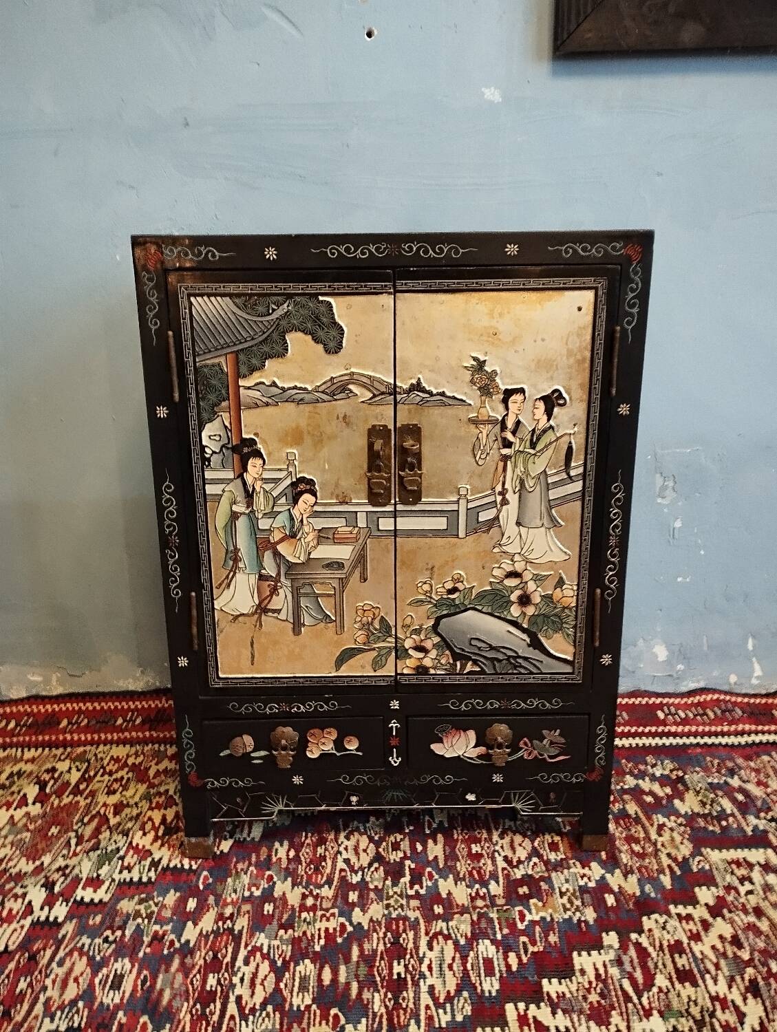 Small Chinese furniture