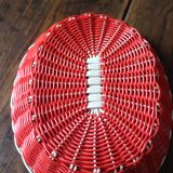 Vintage scoubidou white red basket