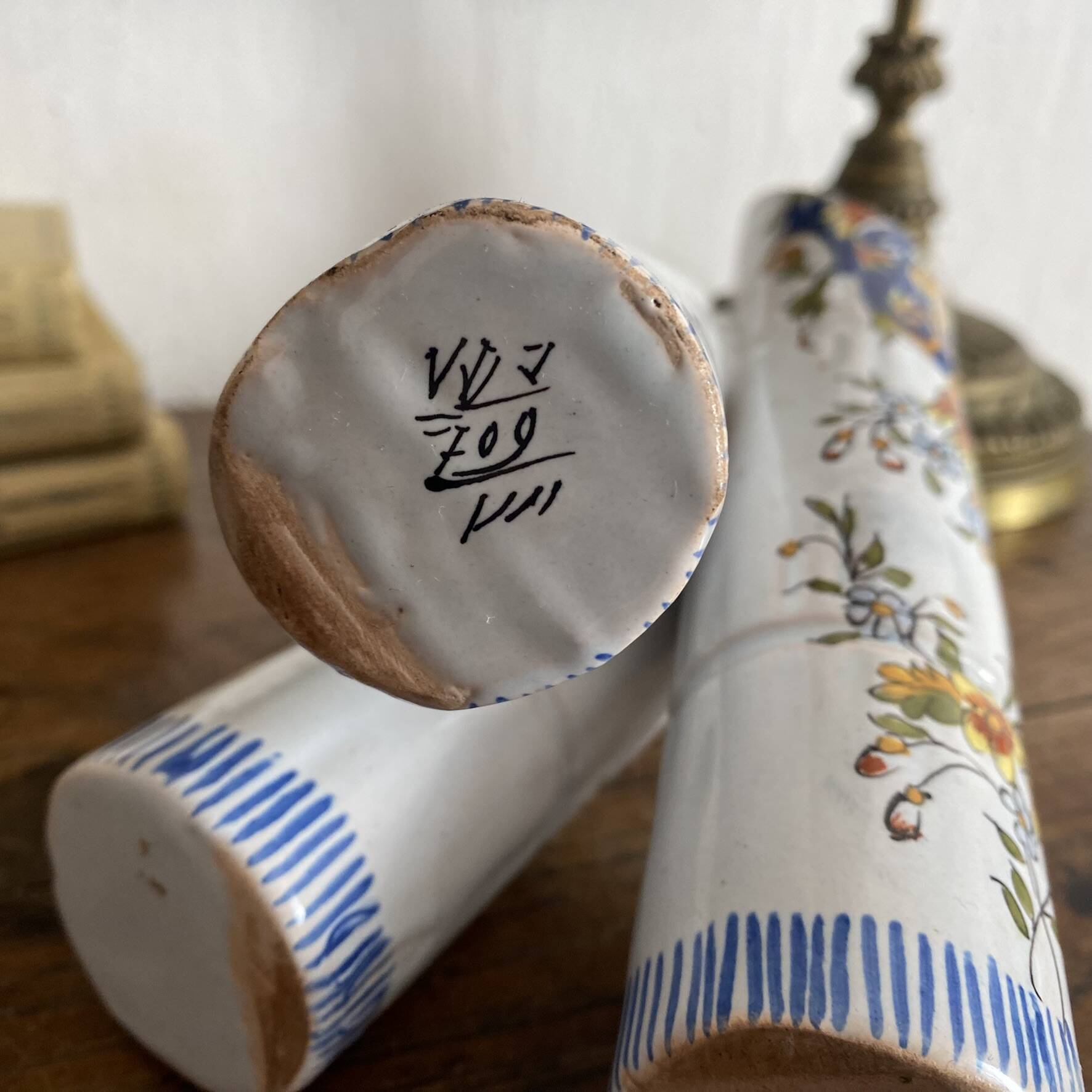 Triple vase in earthenware, 3 bamboo trunks hand-painted.