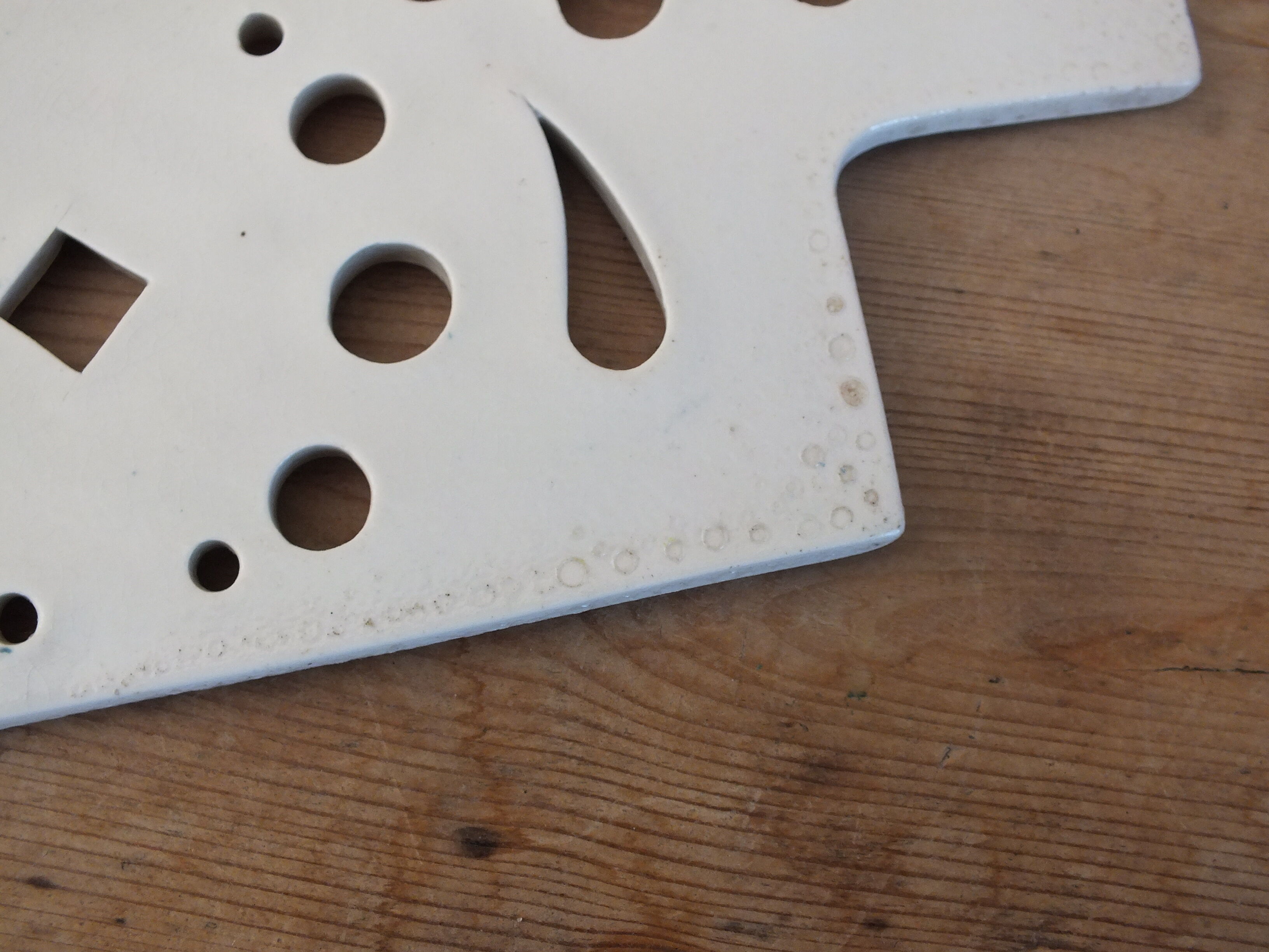 Asparagus dish in Iron Earth XIXth Clairefontaine Colbert