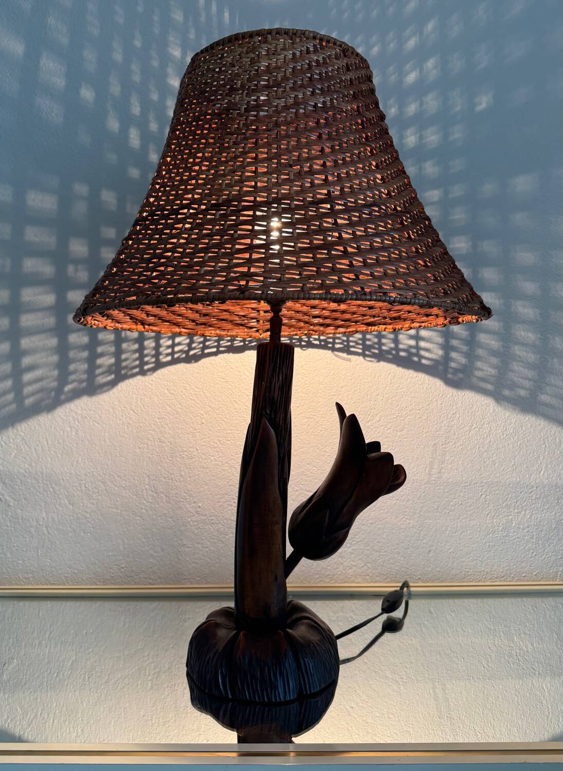 Floral carved wood lamp from the 60s