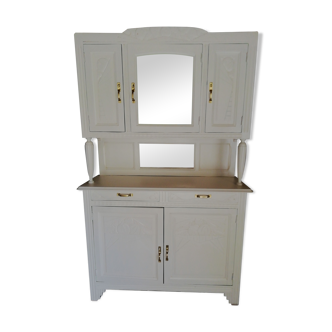 Rev. 40s buffet revamped