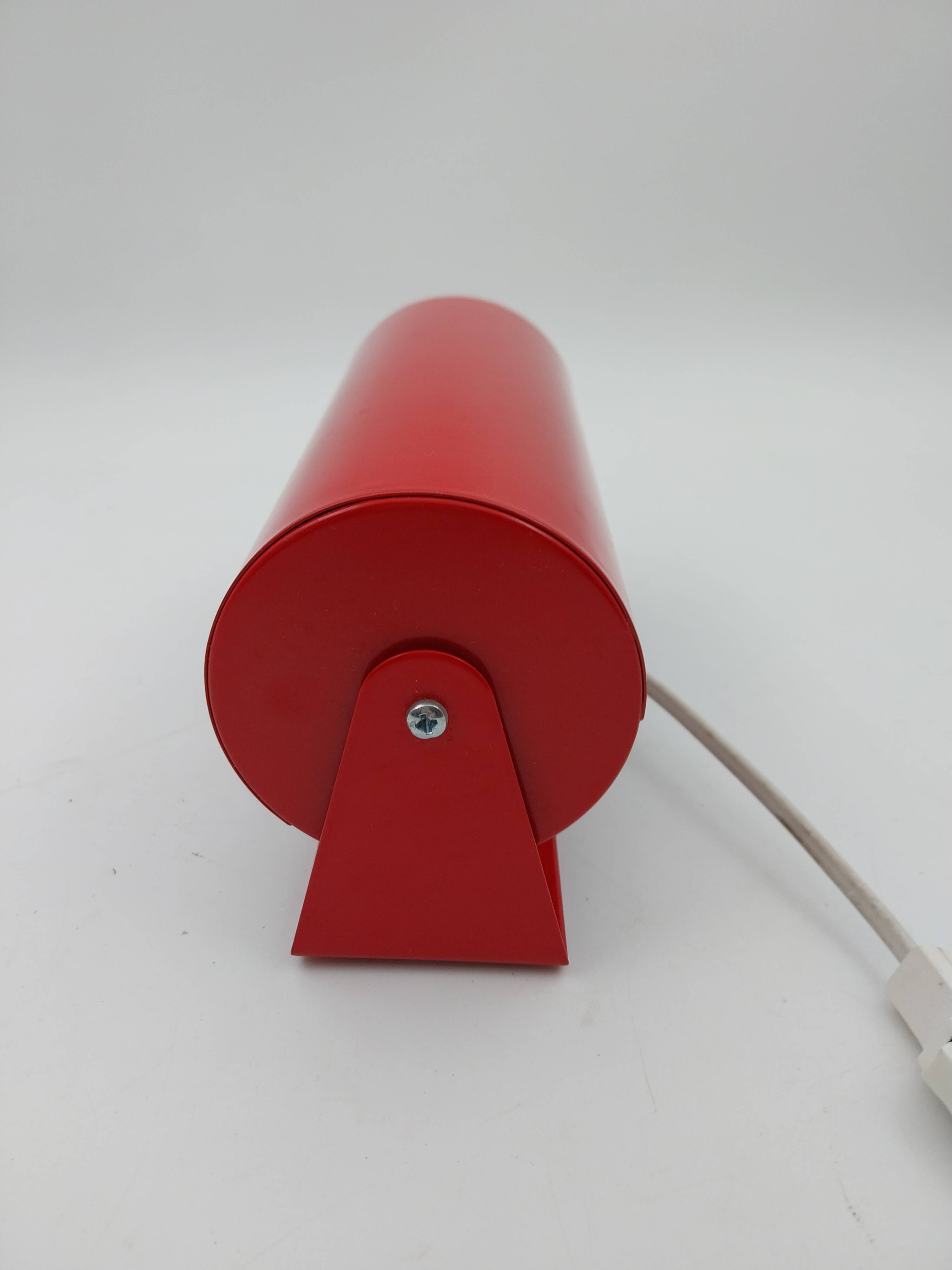 IKEA V413 red wall lamp