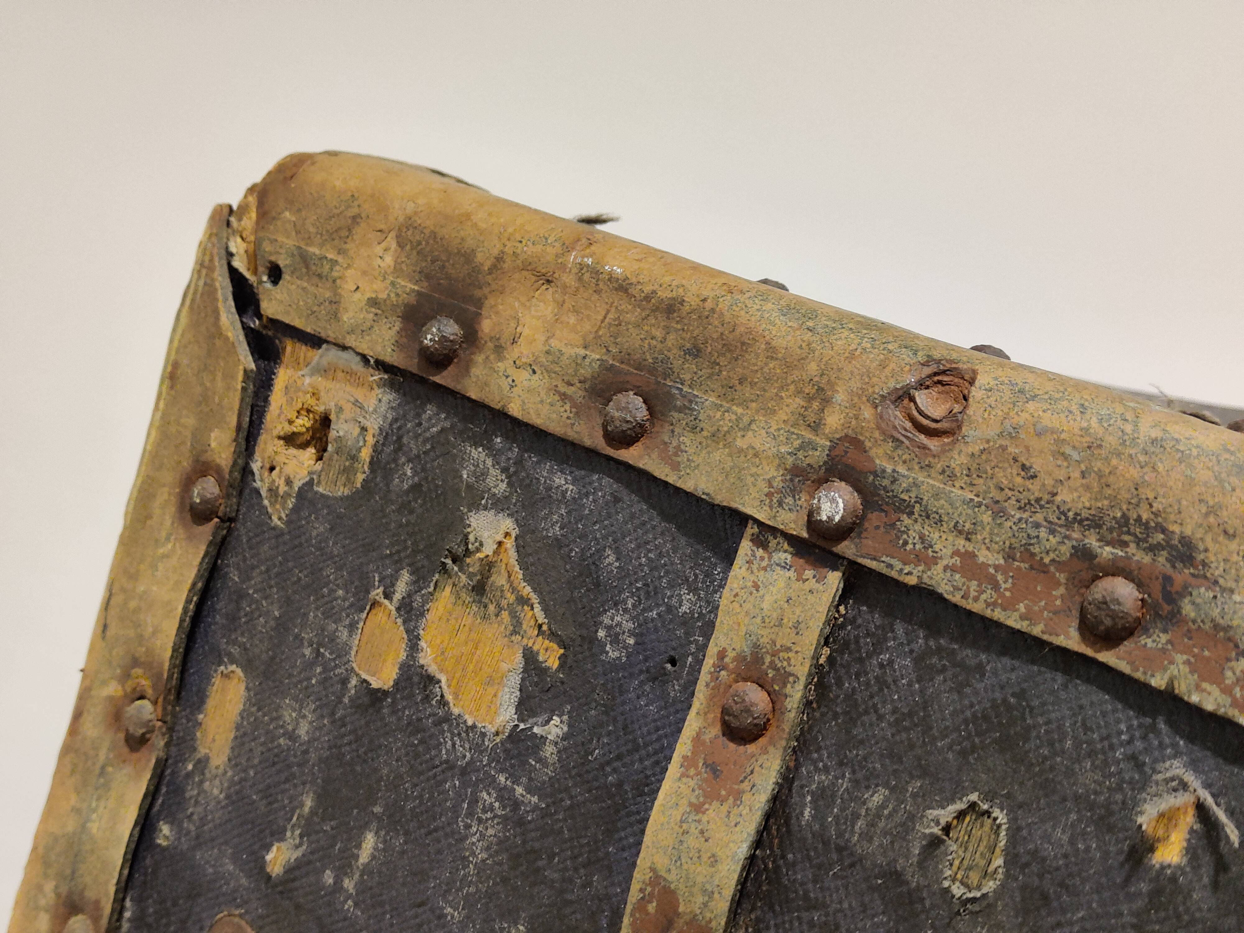 Antique steamer trunk by innovation, 1930s