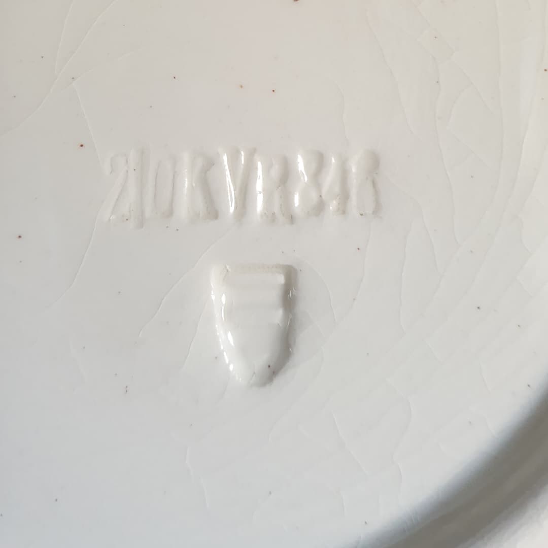 Suite of 5 openwork dessert plates