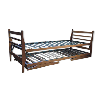 Vintage child trundle beds