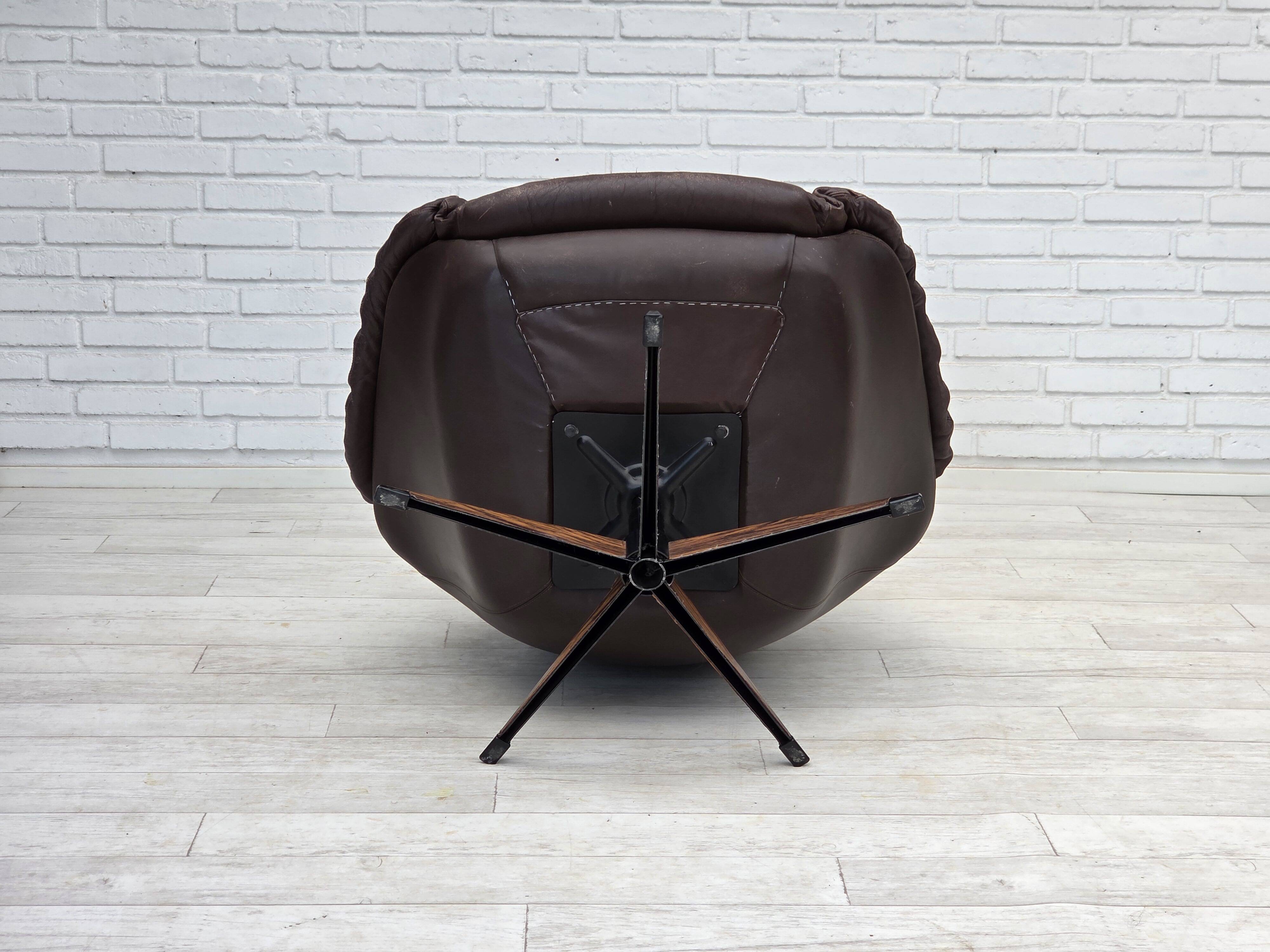 1970s, Danish design by H.W.Klein, swivel chair, for Bramin Møbler.