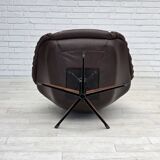 1970s, Danish design by H.W.Klein, swivel chair, for Bramin Møbler.