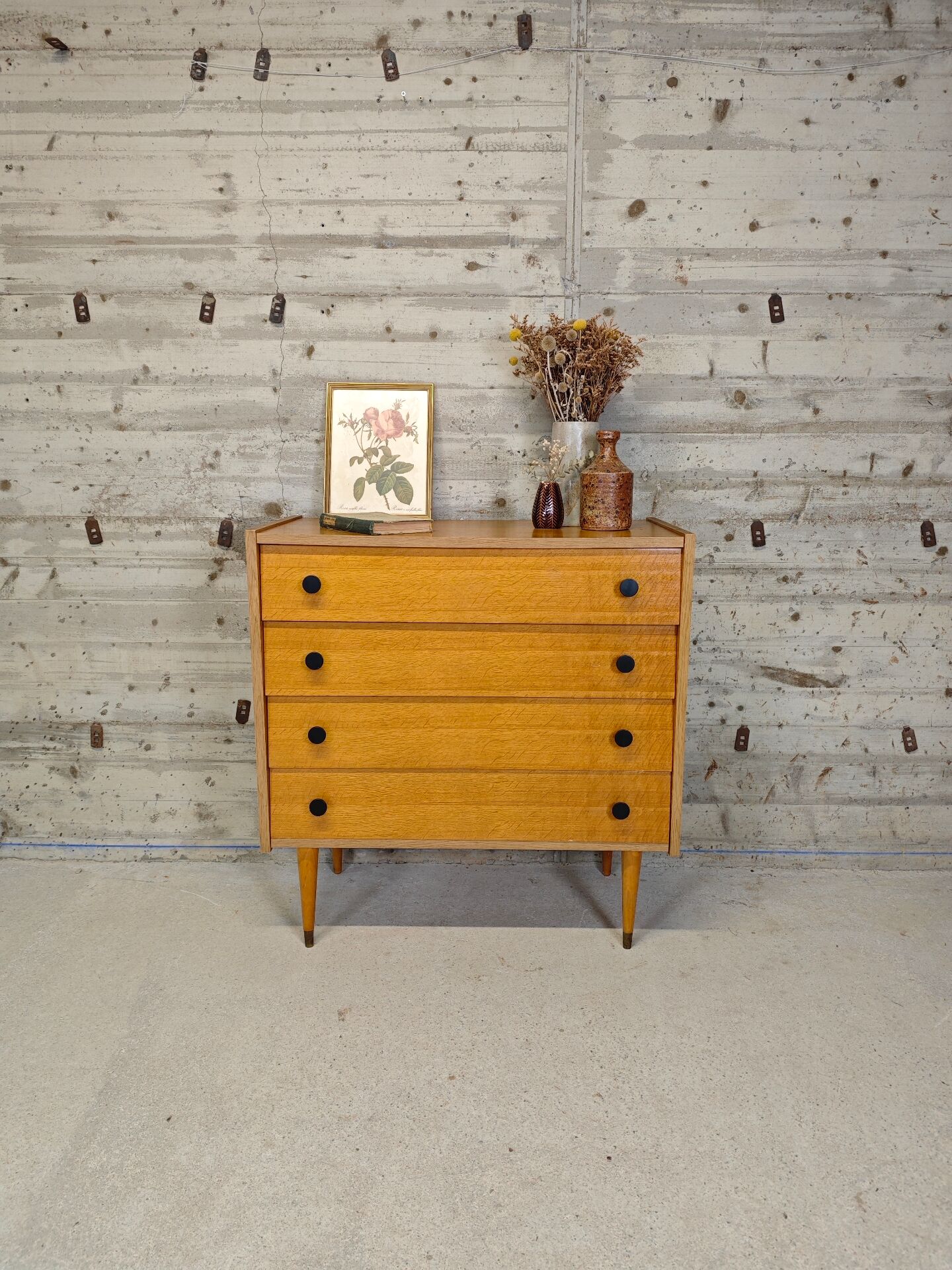Vintage chest of drawers