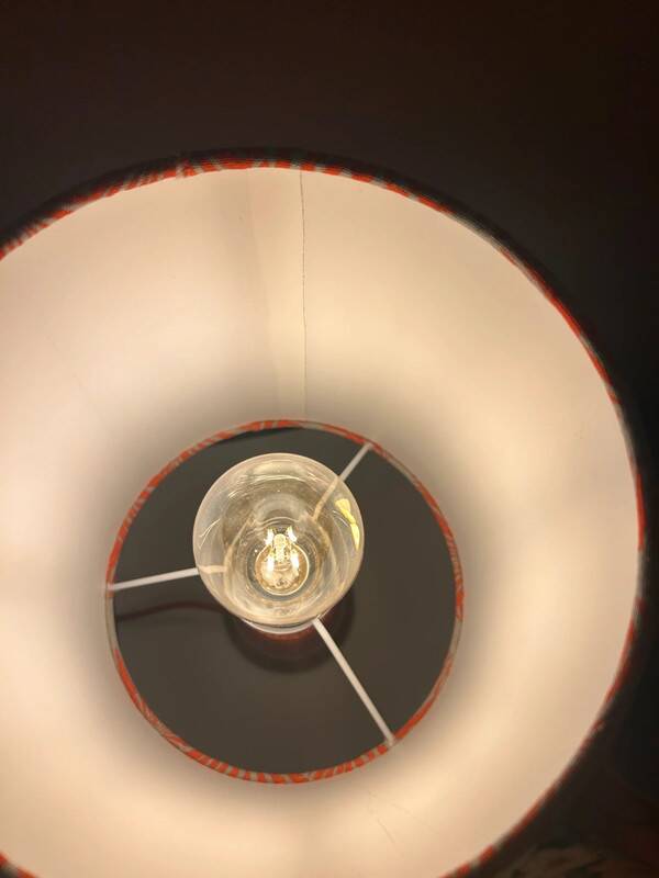 Lampe fat lava atmosphérique - nouvelle électricité, nouvel abat-jour