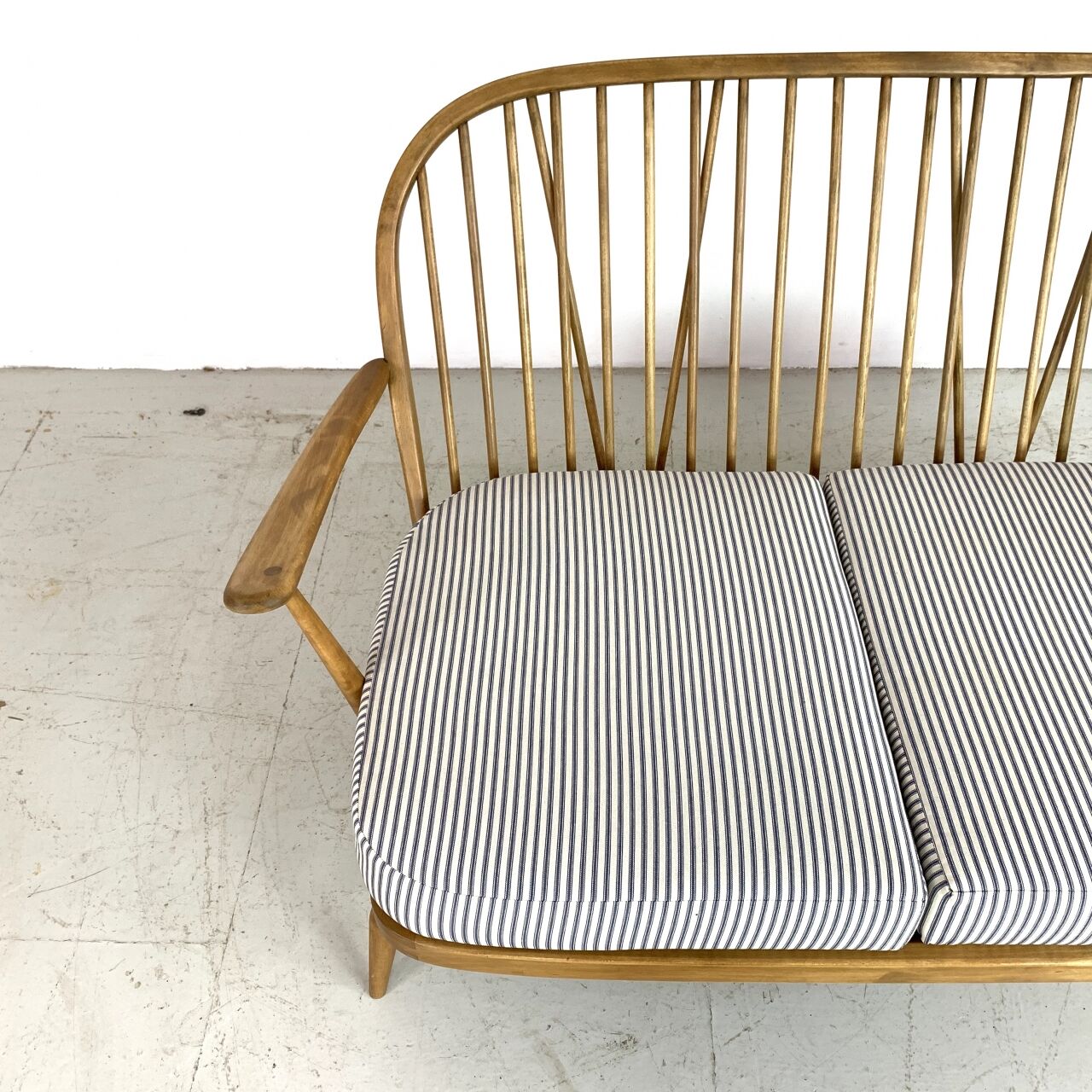 Vintage ercol windsor 2-seater sofa padded in French tick