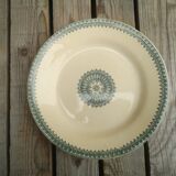 Plate old Terre de Fer Creil and Montereau Collection English