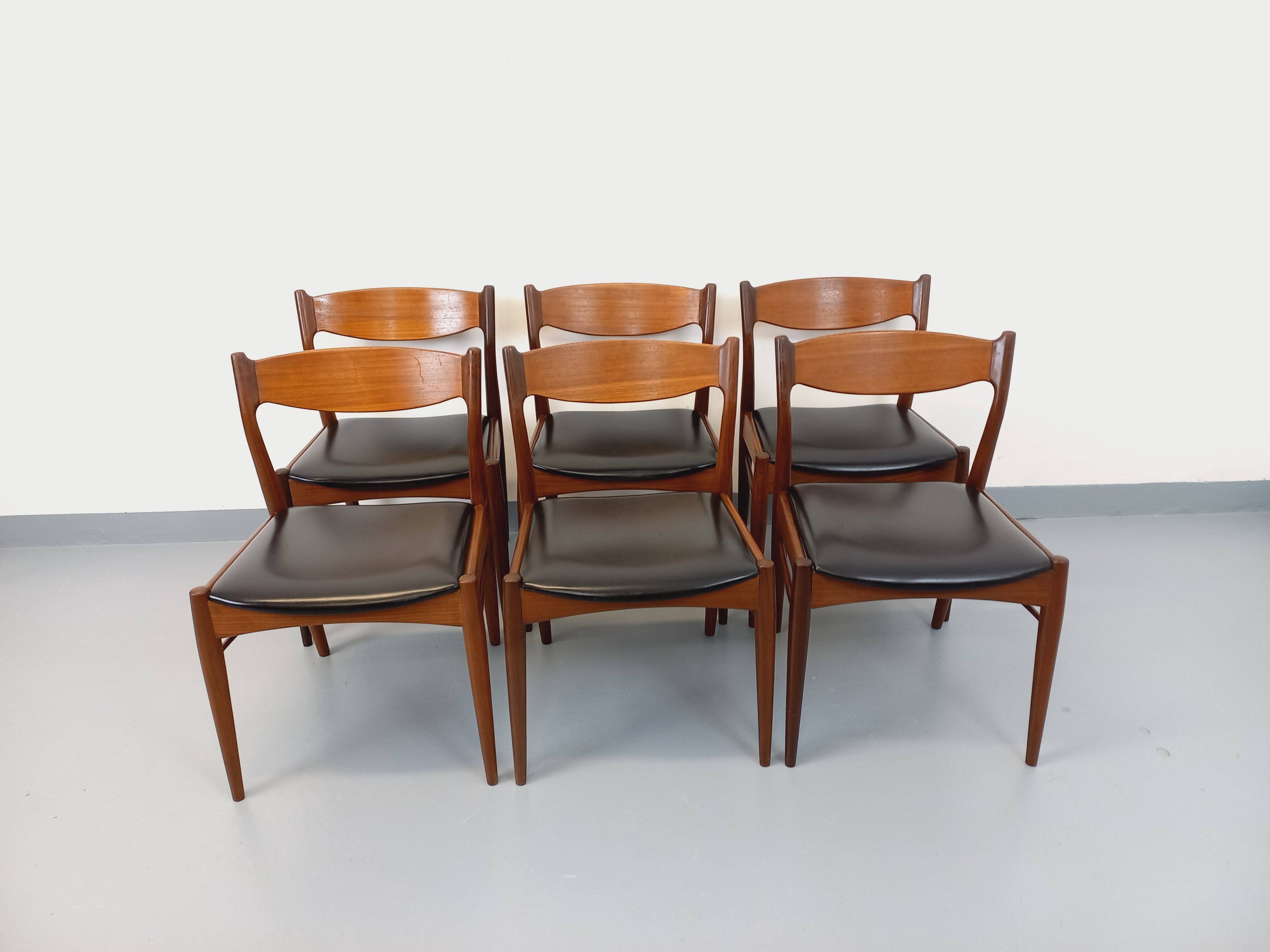 6 vintage Danish Scandinavian chairs by Aerthoj Jensen & Molholm in teak.