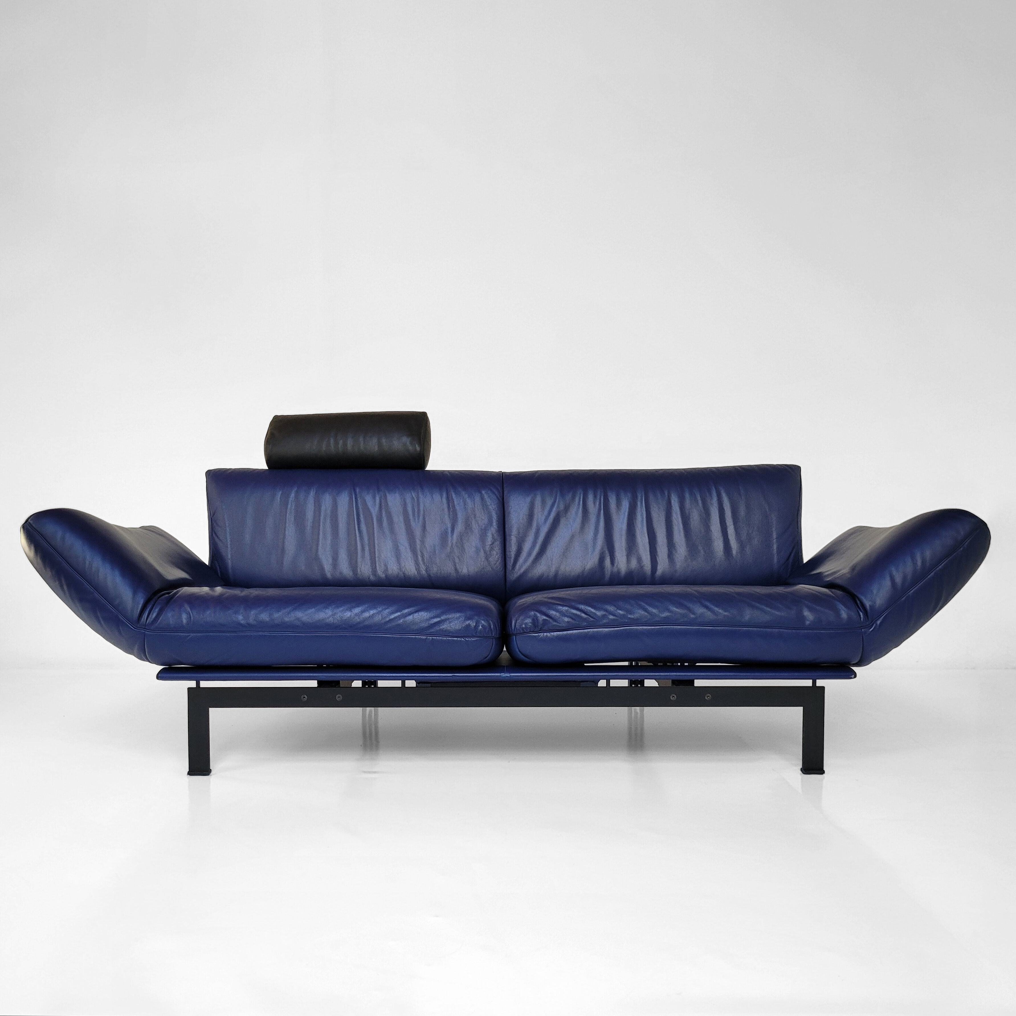DS-140 sofa, by Reto Frigg for De Sede