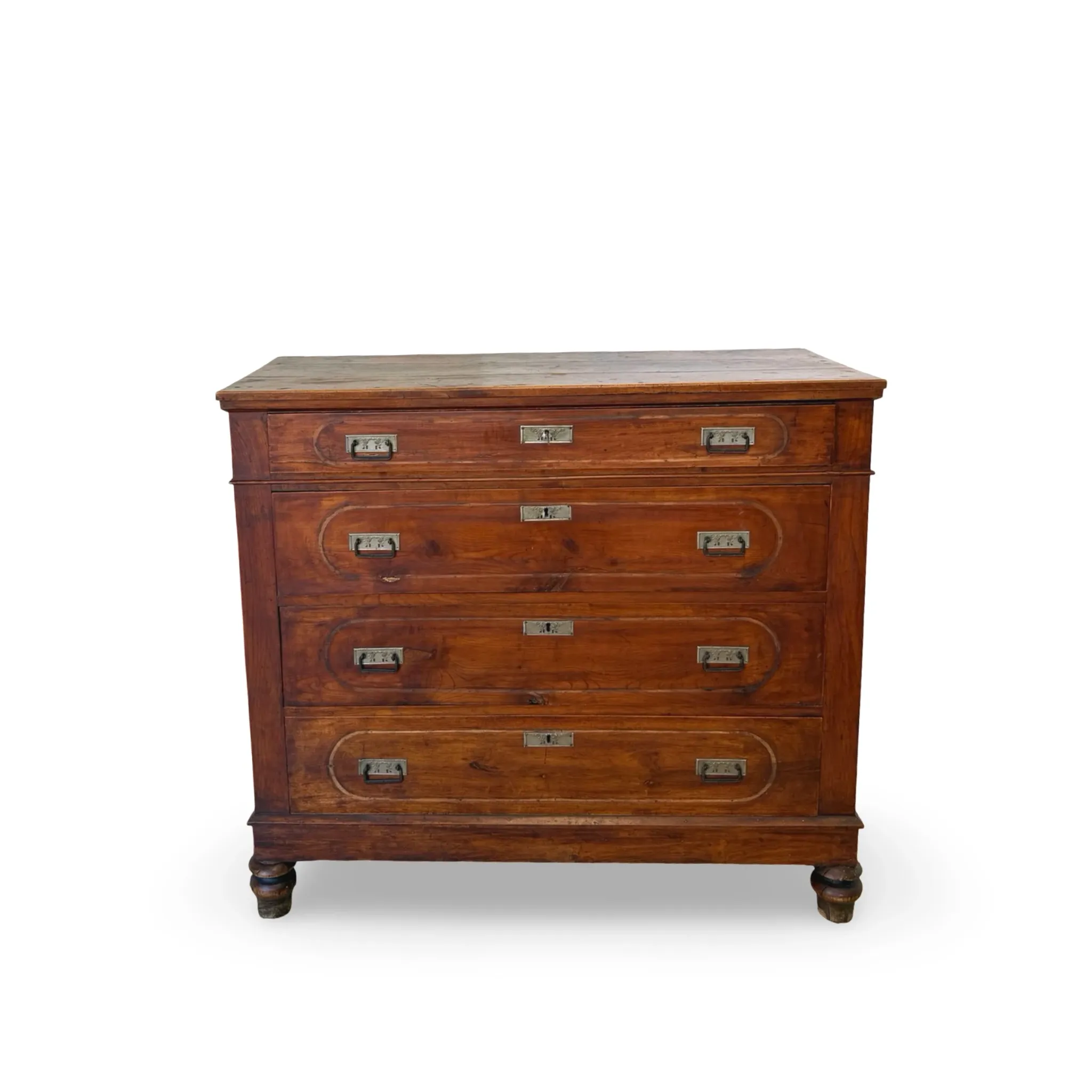 Antique Italian walnut chest of drawers dating to the late 19th centur