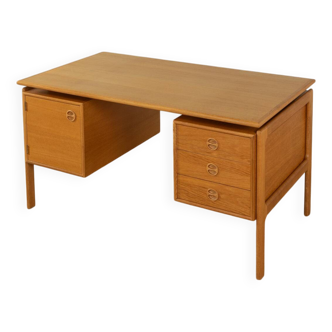 60s free-standing Desk by Arne Vodder