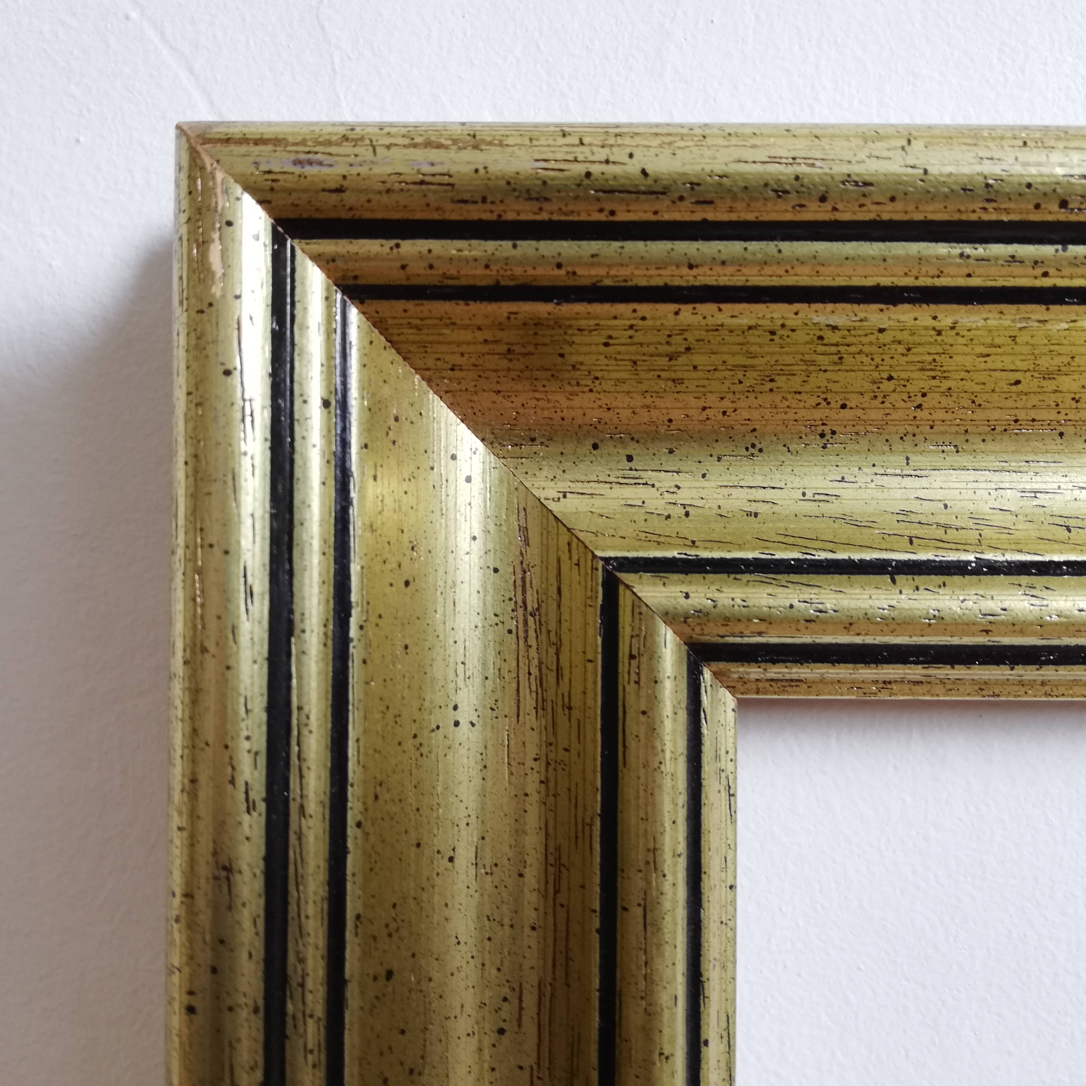Golden wood frame & black edging
