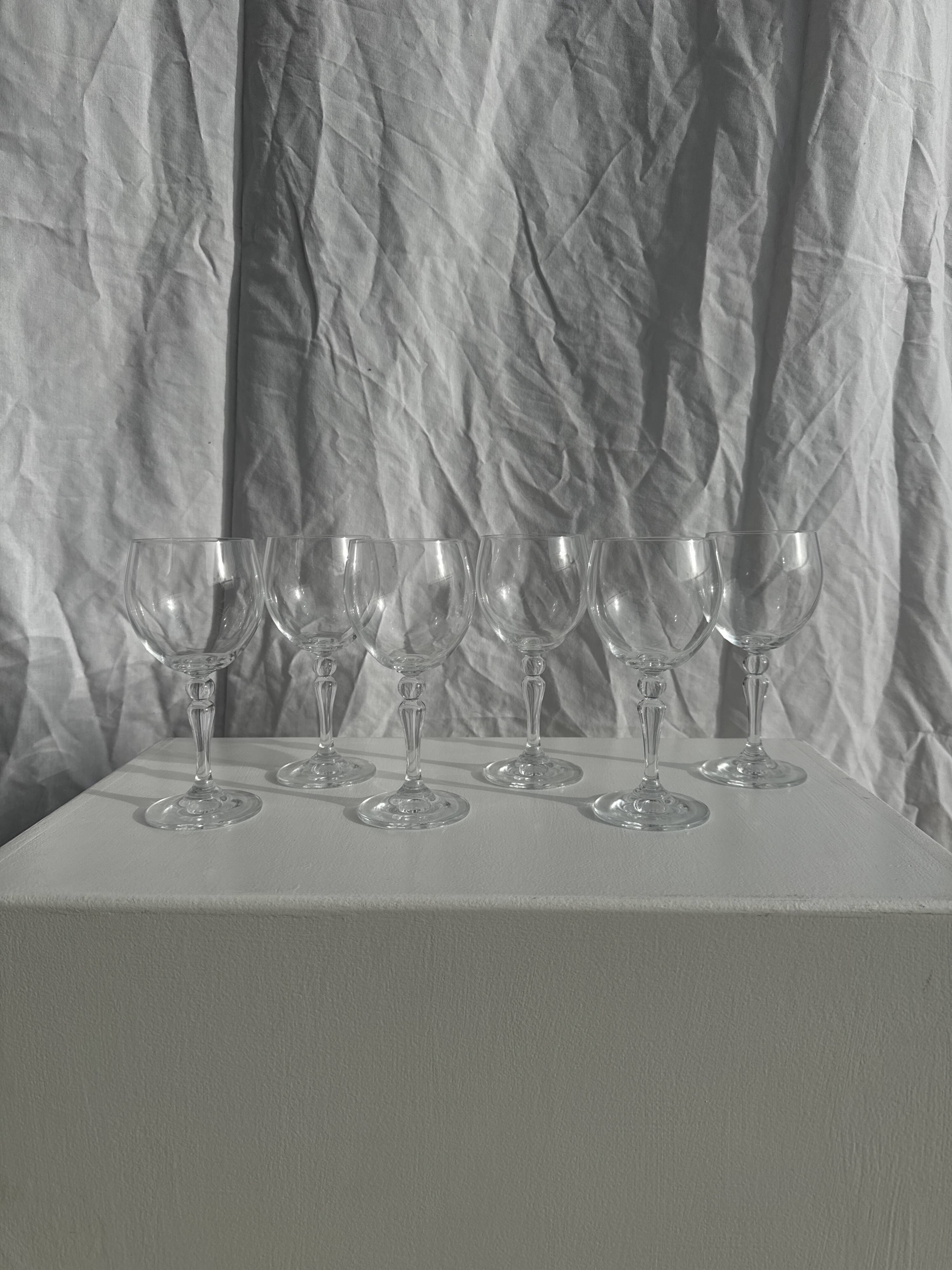Set of 6 vintage ball-shaped stemmed glasses