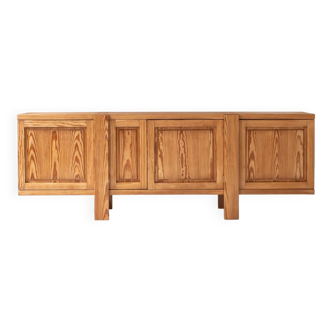 Sideboard in pine