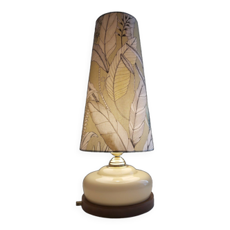 Table lamp