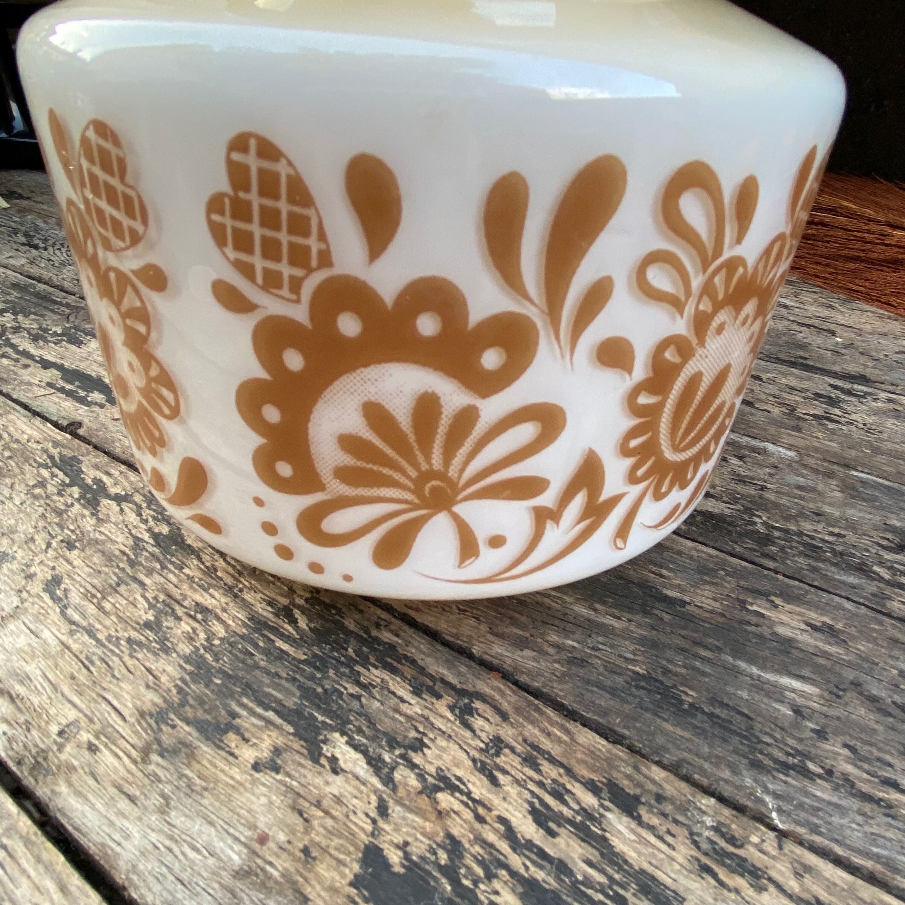 Opaline suspension -70s