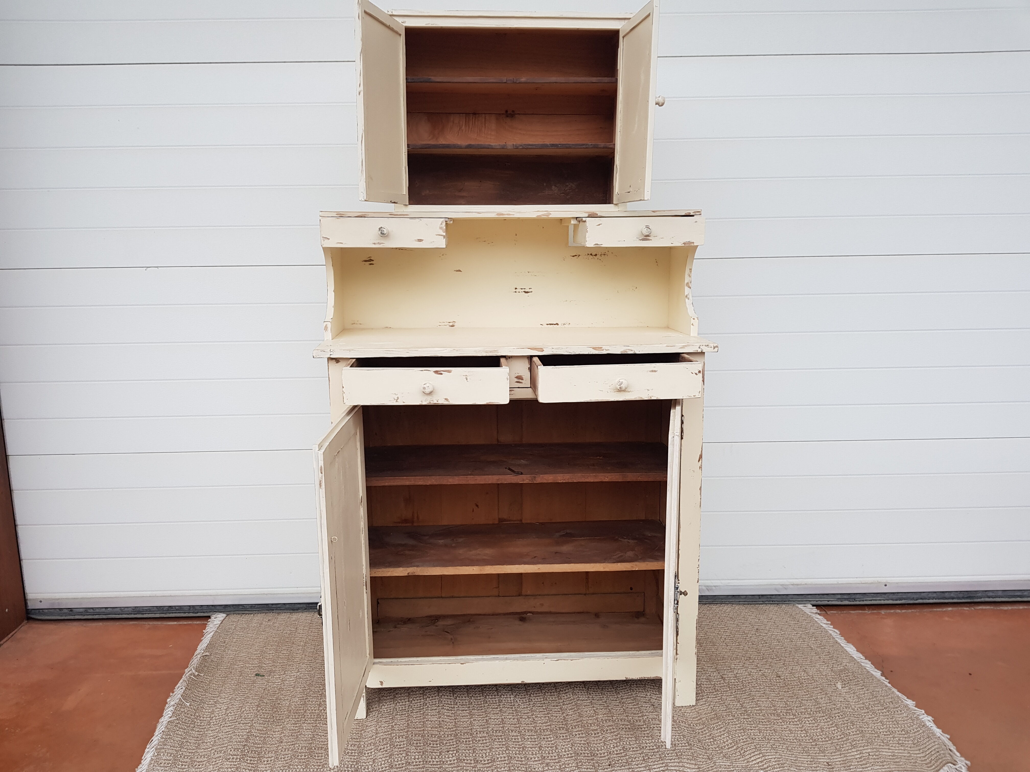 Old vintage kitchen buffet 30/40