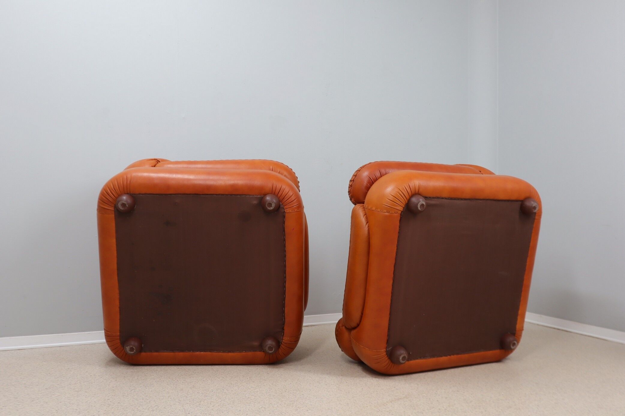 Fauteuils en cuir de cognac Sapporo 1970s