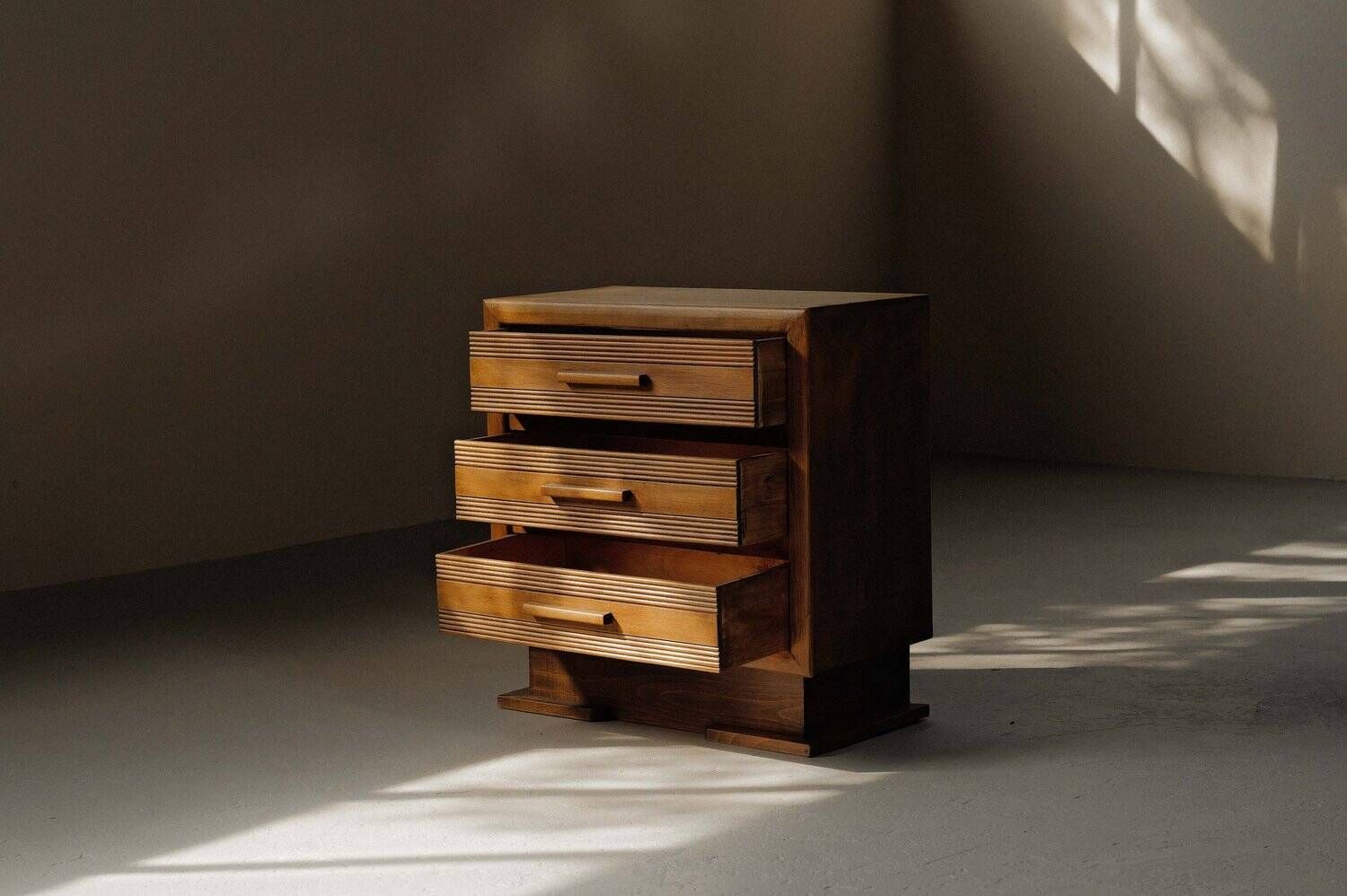 Commode moderniste, France, vers 1940