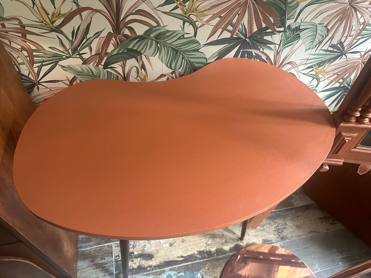 Vintage 70's side table with compass legs