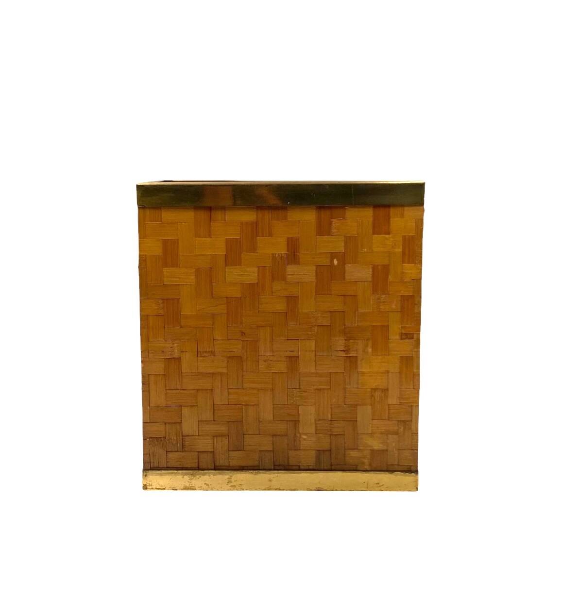 Hollywood regency brass and woven bamboo magazine rack, Metal Linea Nova Italy 1970