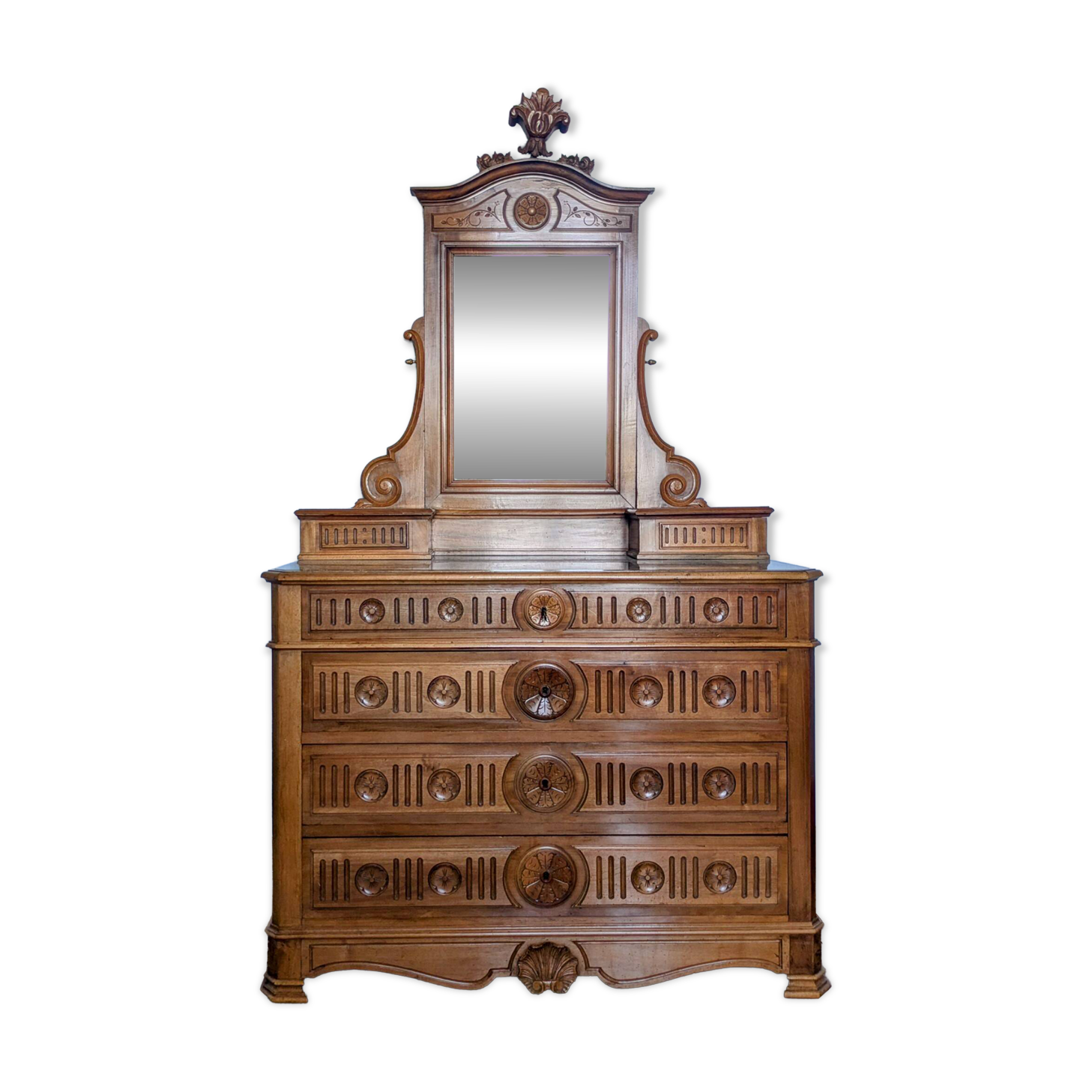 Dressing table in fine walnut from the 19th century.