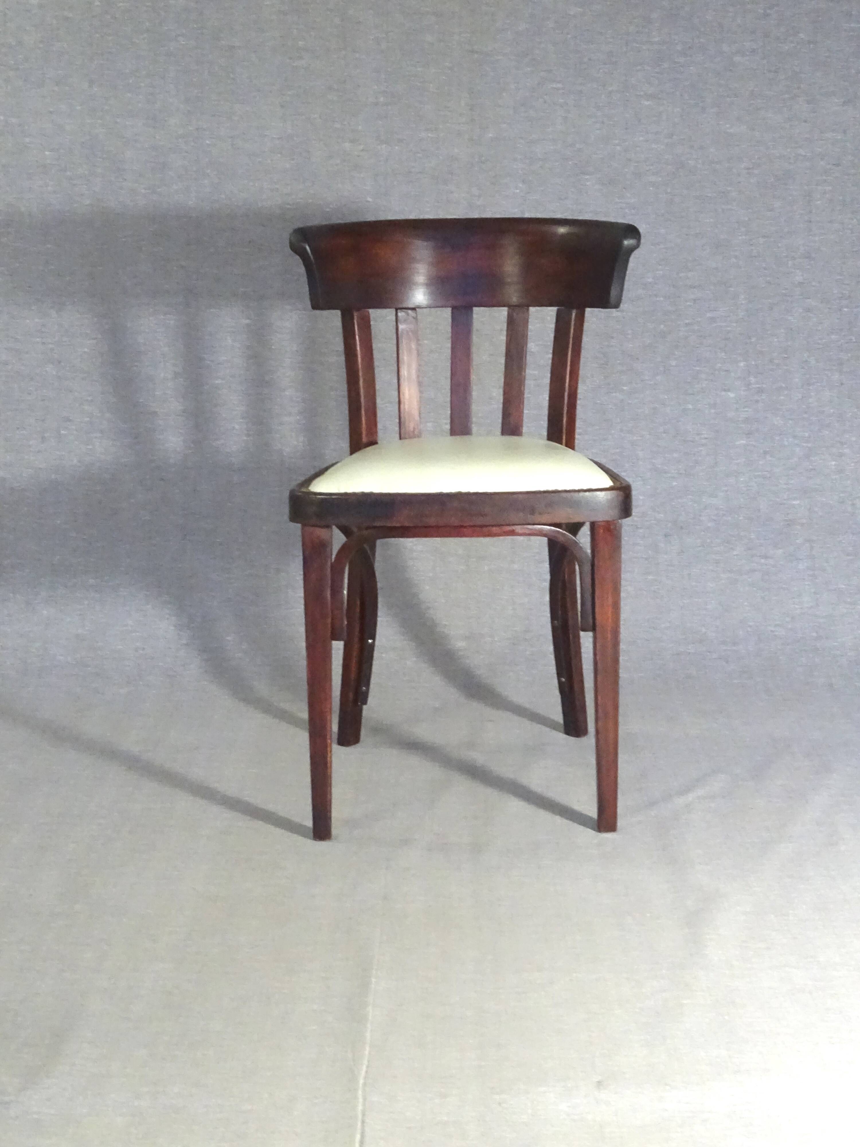 2 chaises bistrot Thonet en bois courbé, design de Kohn, 1913