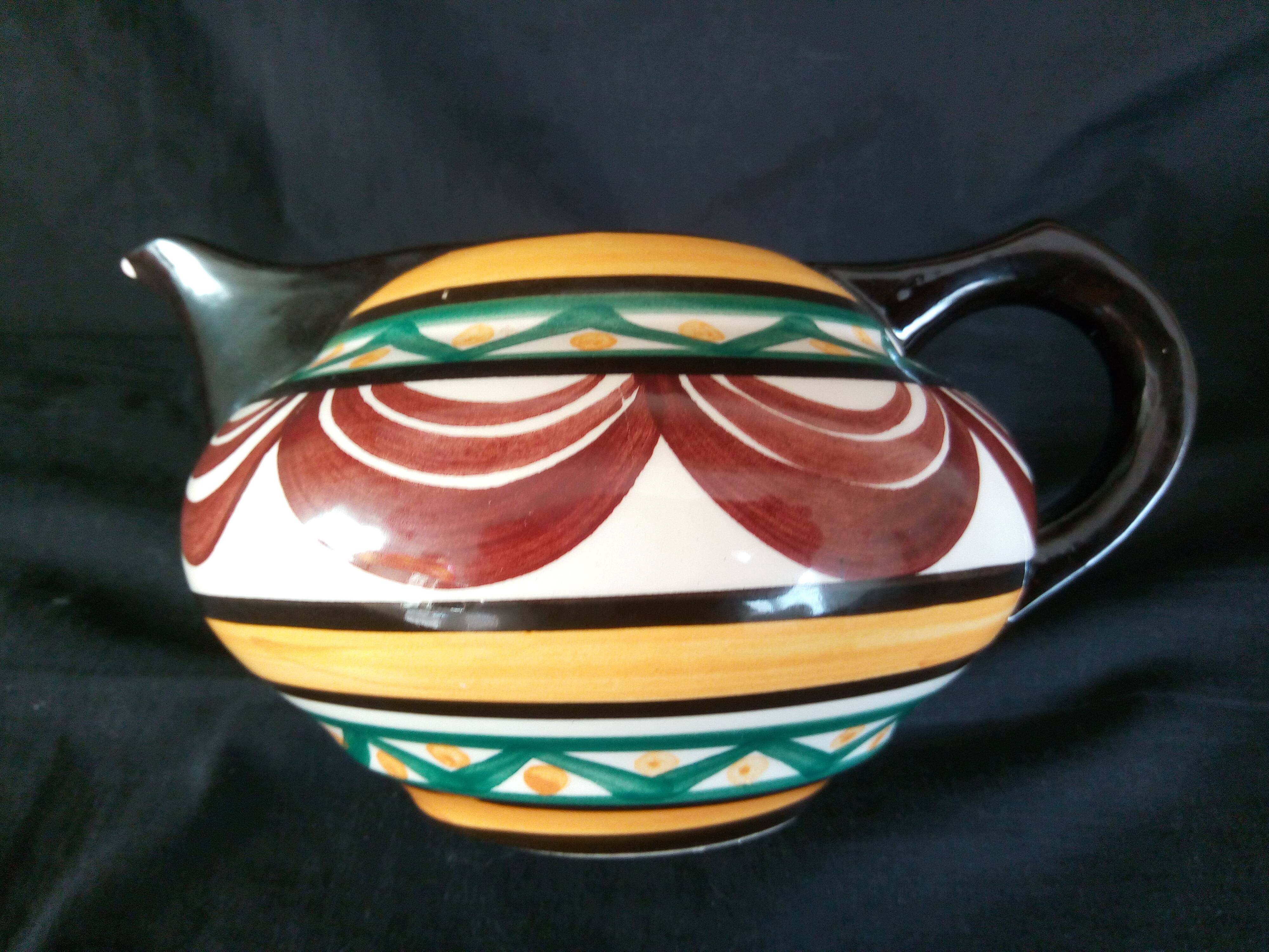 Service à café art déco en faience St. Jean de Bretagne, peint main (15 pièces)