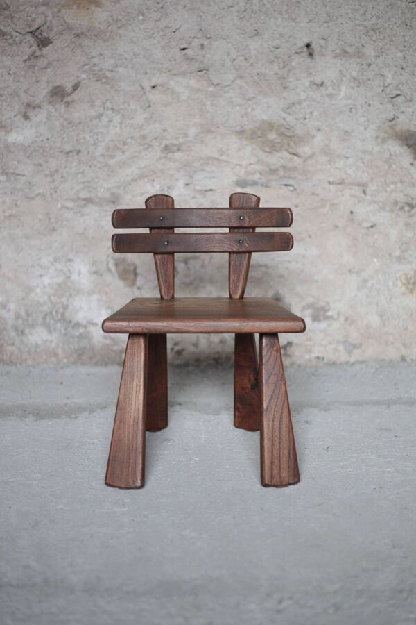 Chaise bois brutaliste, petite chaise enfant ou décorative, porte-plante