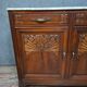 Buffet Art Déco en noyer sculpté et marbre – vers 1930
