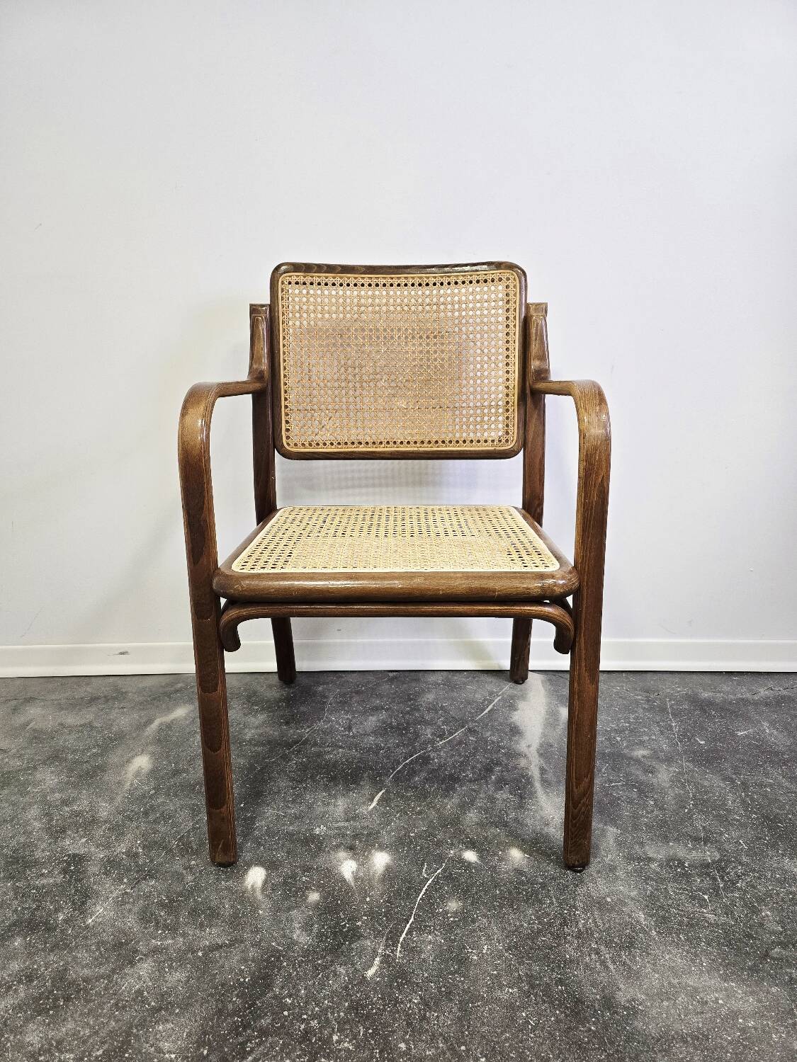 Fauteuil en bois cintré des années 60