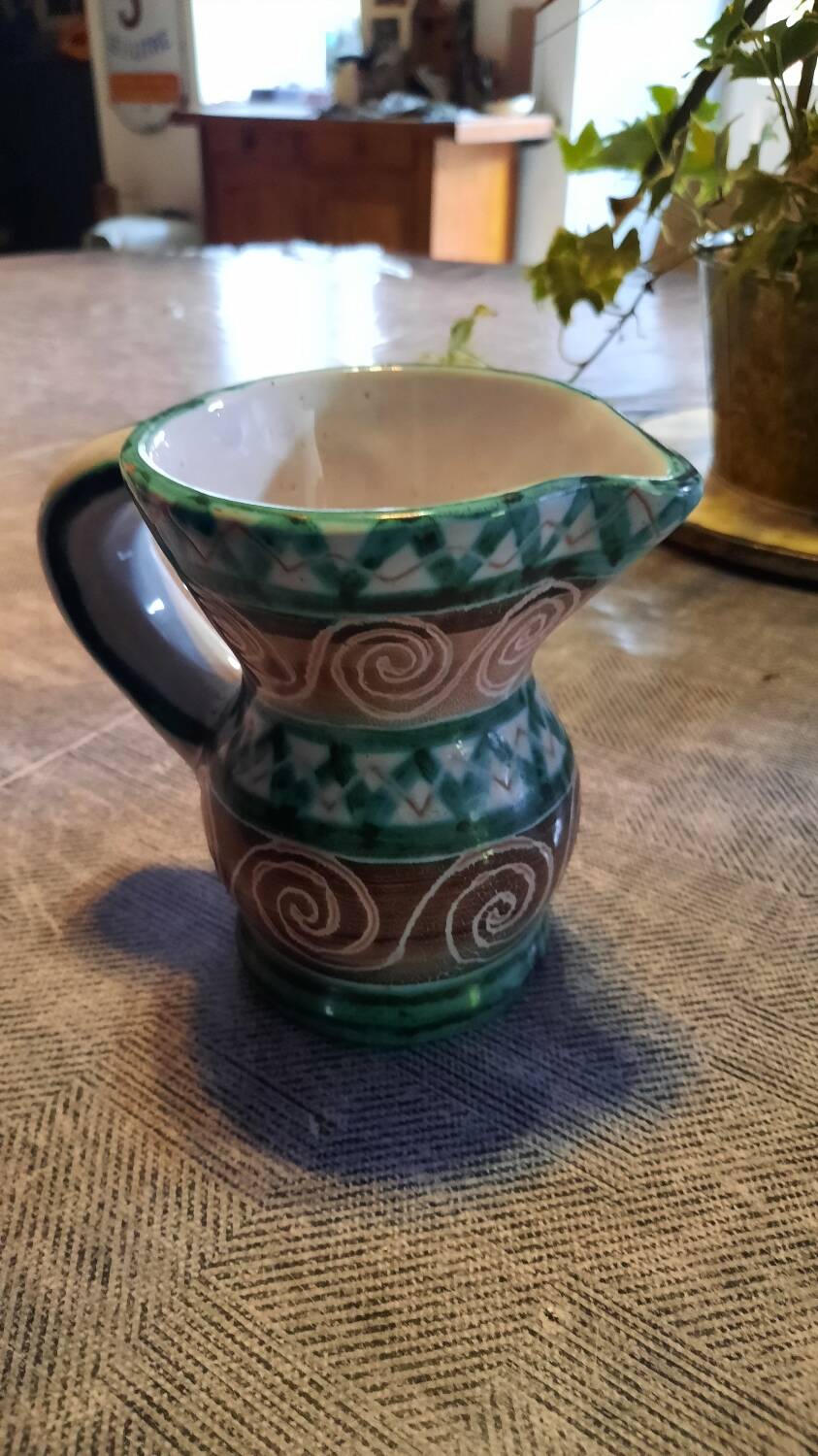 Pitcher Robert Picault