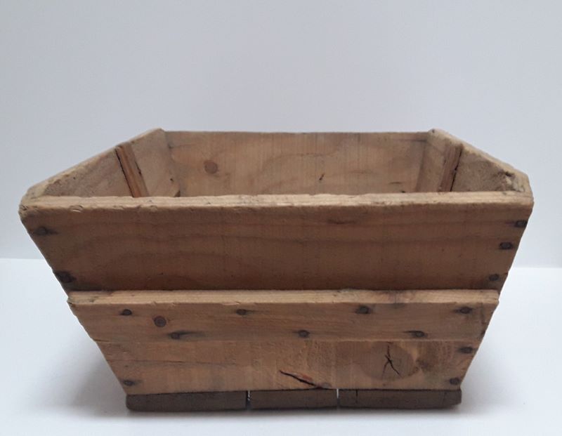 Wooden box trapezoidal