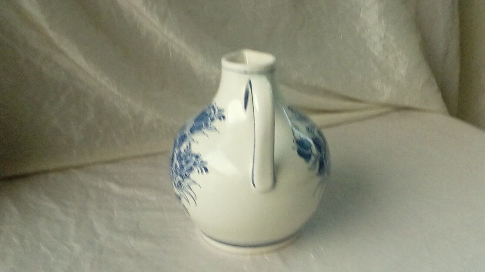 Earthenware jug pitcher Delft blauw Holland