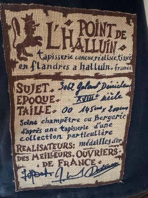 Wall tapestry Point d'Halluin "Gallant Digger"