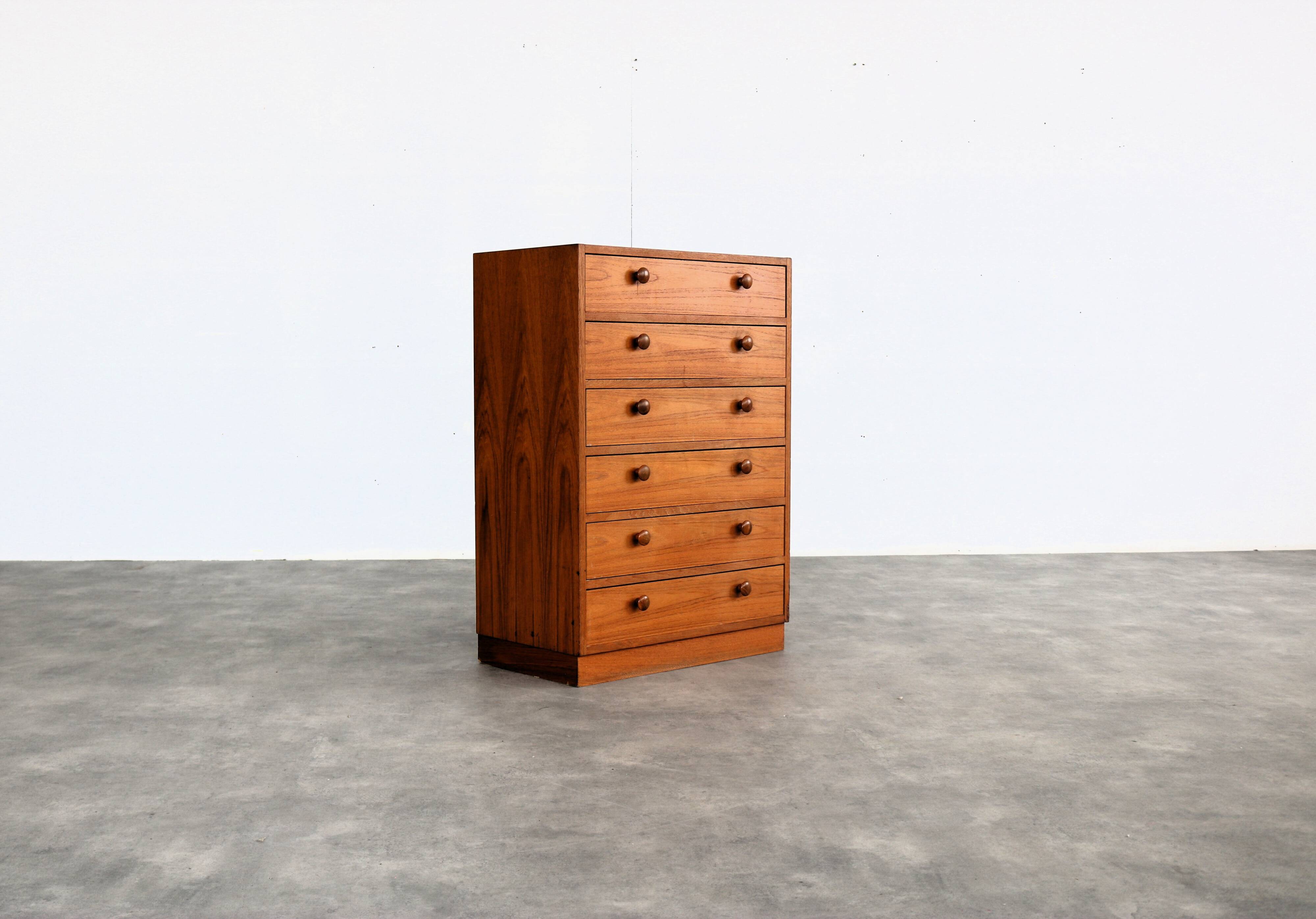 vintage chest of drawers | cabinet | teak | 1960s