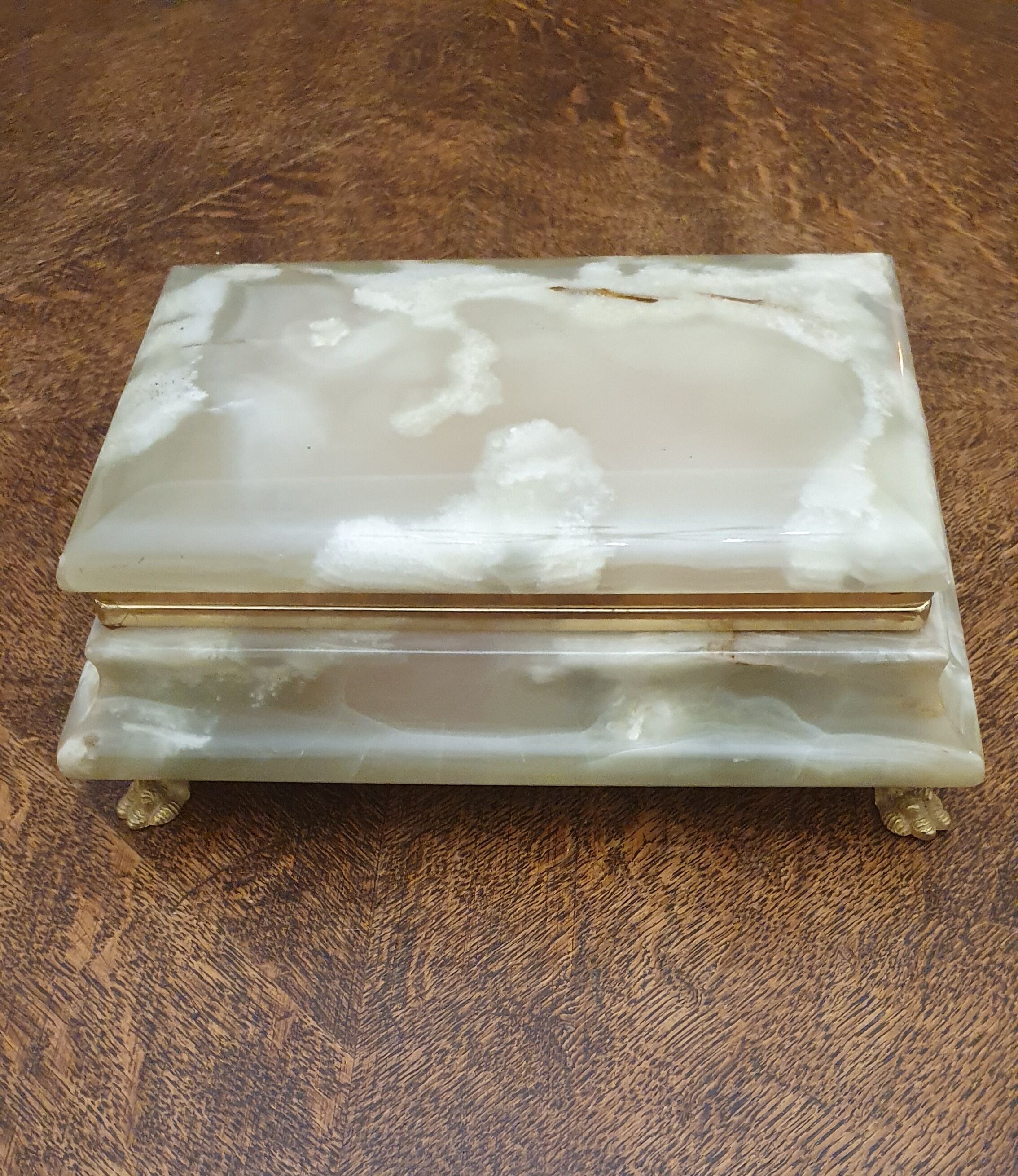 Onyx jewelry box