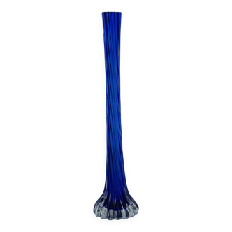 Vase soliflore en verre torsadé