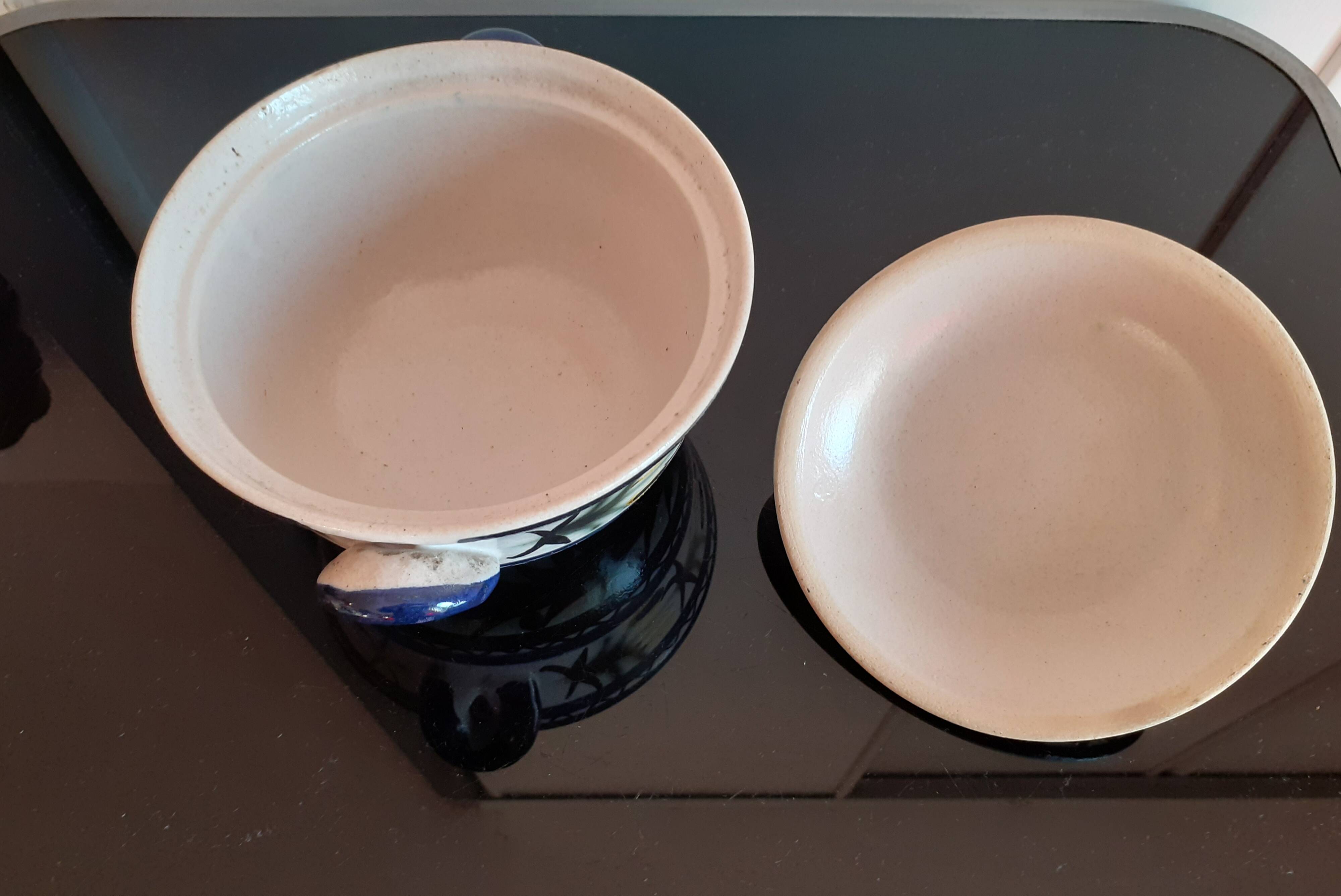 Quimper keraluc / covered ceramic pot / hand painted