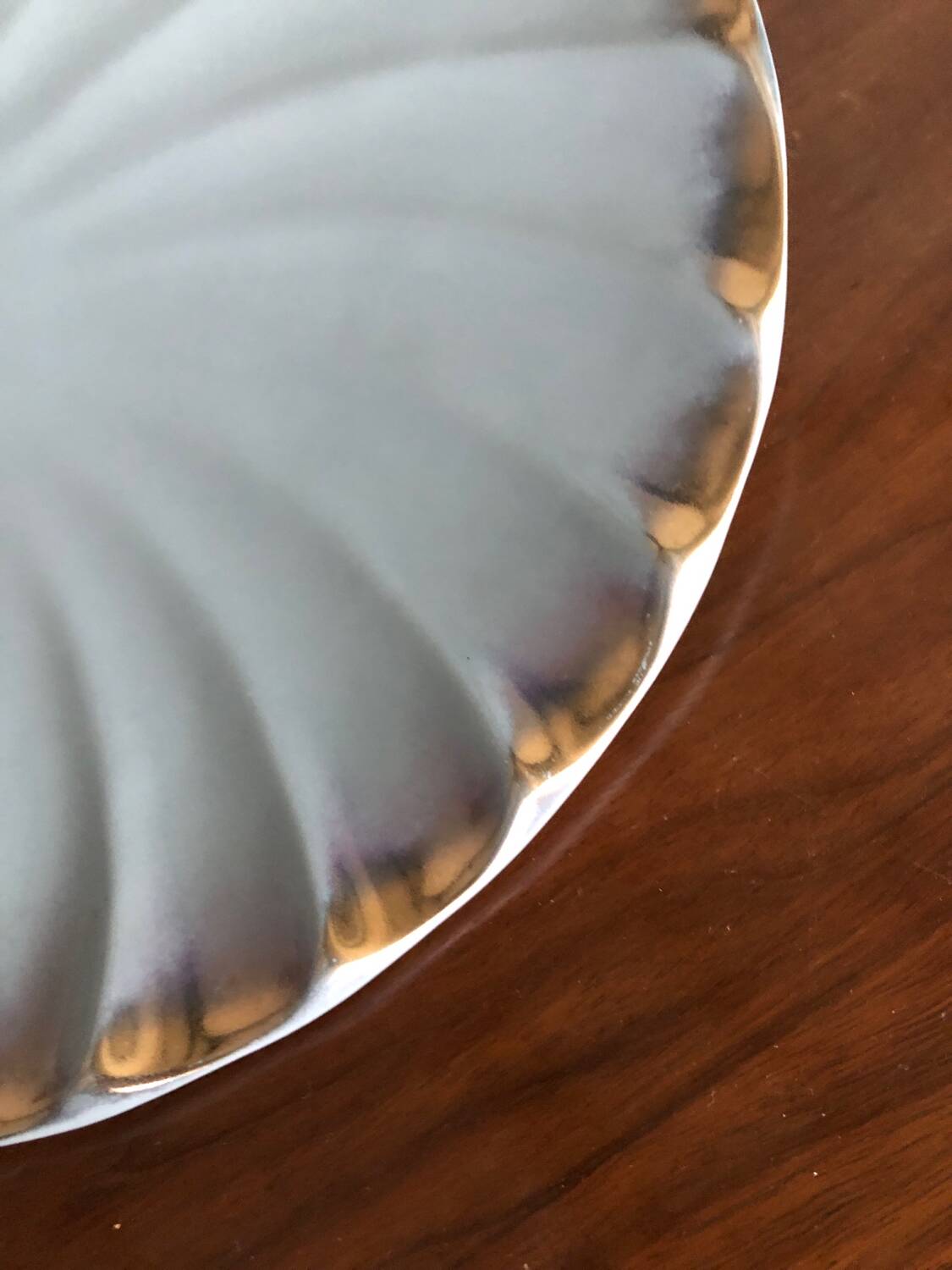 Saint Clément earthenware dish signed Béatrice Letalle