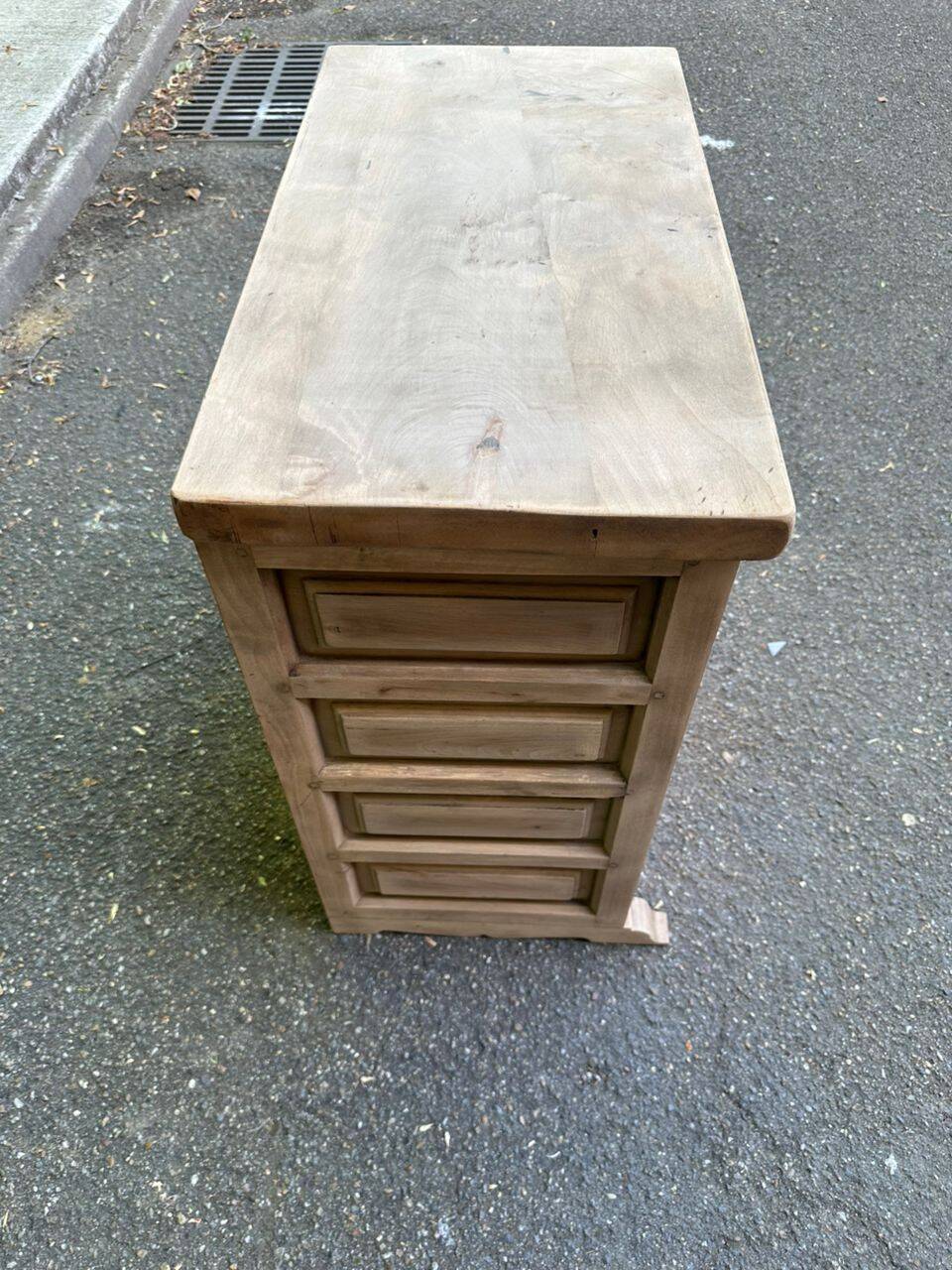Renovated Spanish chest of drawers in solid walnut from the 1950s.